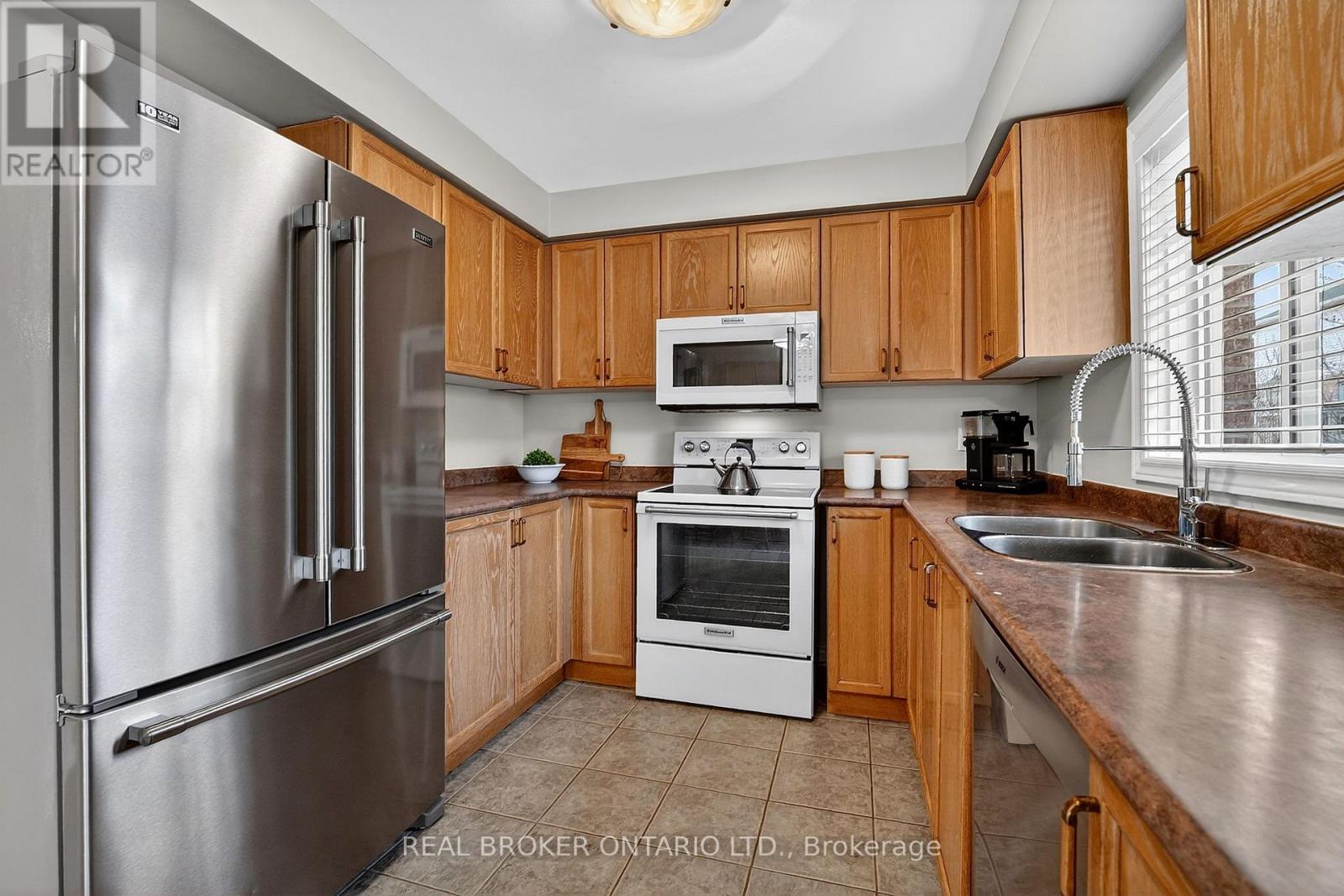 24 Shetland Drive, Hamilton, Ontario  L0R 2H5 - Photo 19 - X12999236