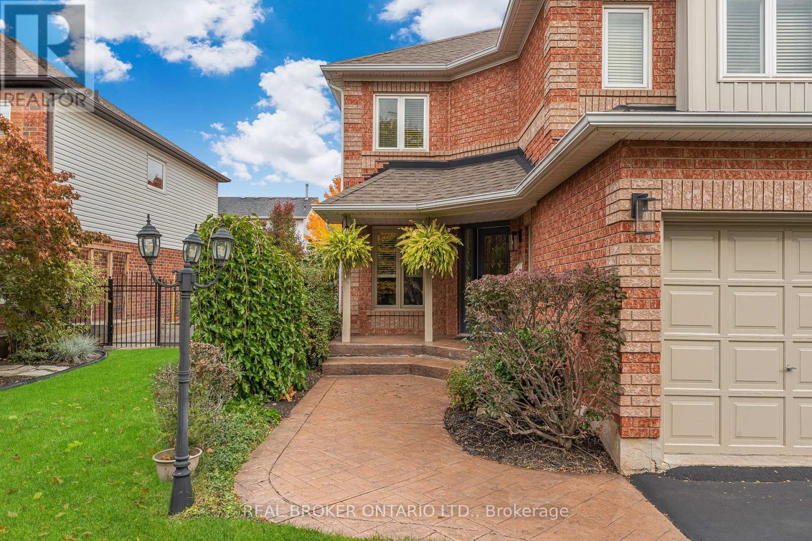 24 Shetland Drive, Hamilton, Ontario  L0R 2H5 - Photo 3 - X12999236