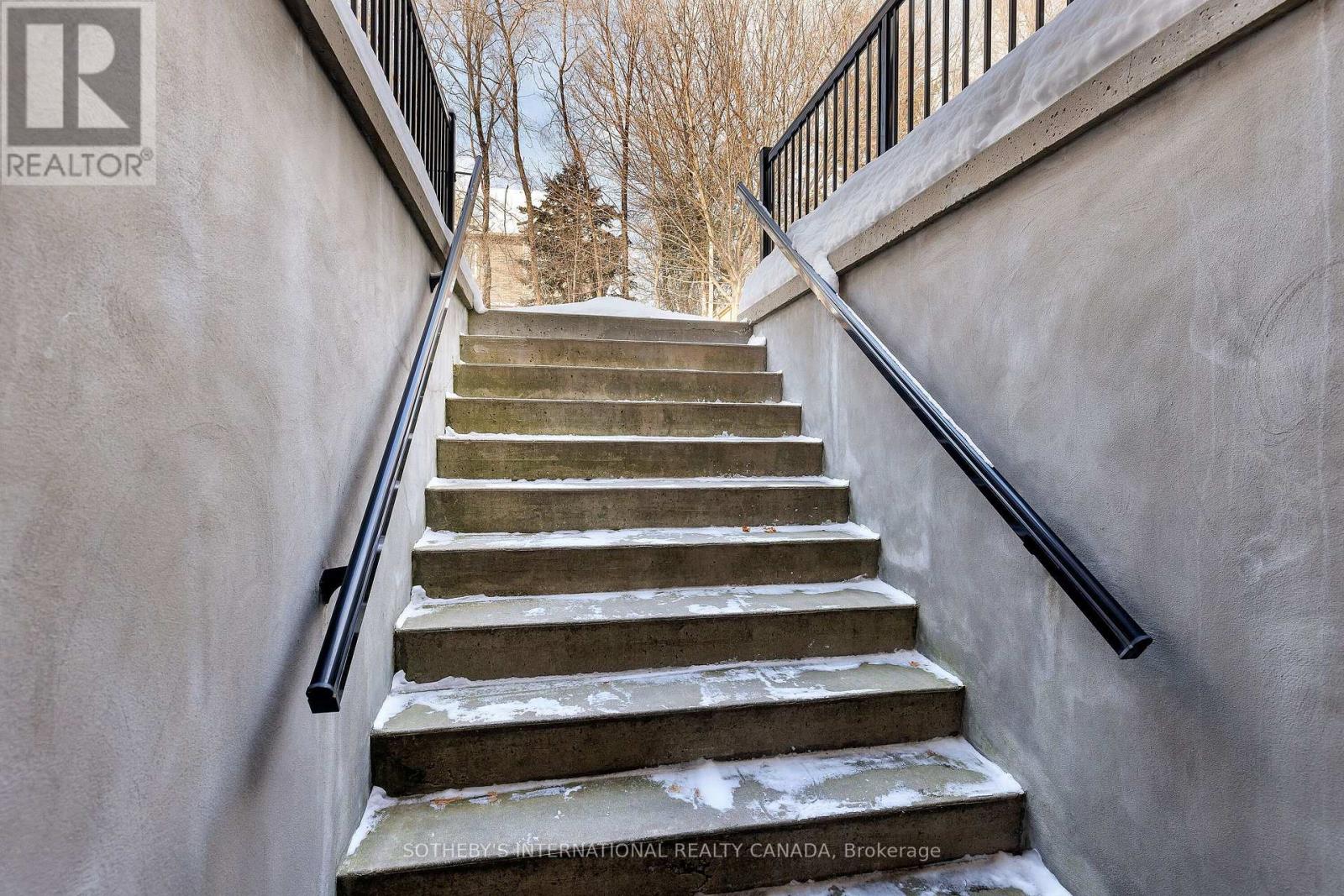 6 Weller Crescent, Vaughan, Ontario  L6A 1E4 - Photo 41 - N12872160