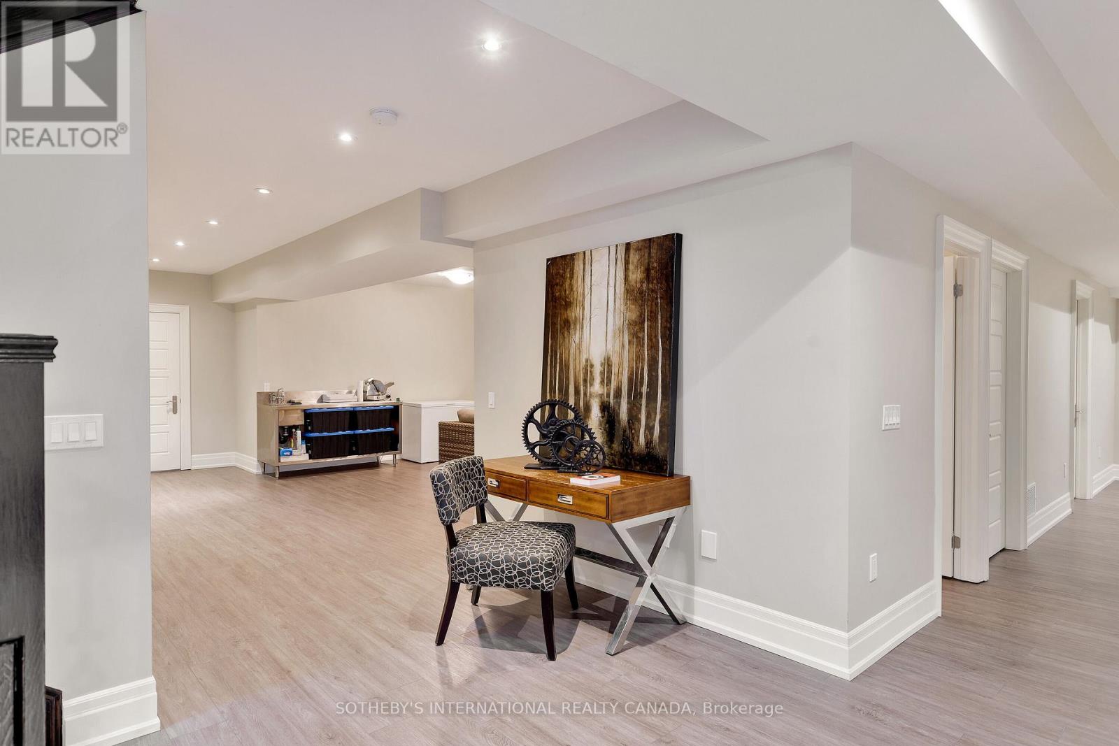 6 Weller Crescent, Vaughan, Ontario  L6A 1E4 - Photo 36 - N12872160