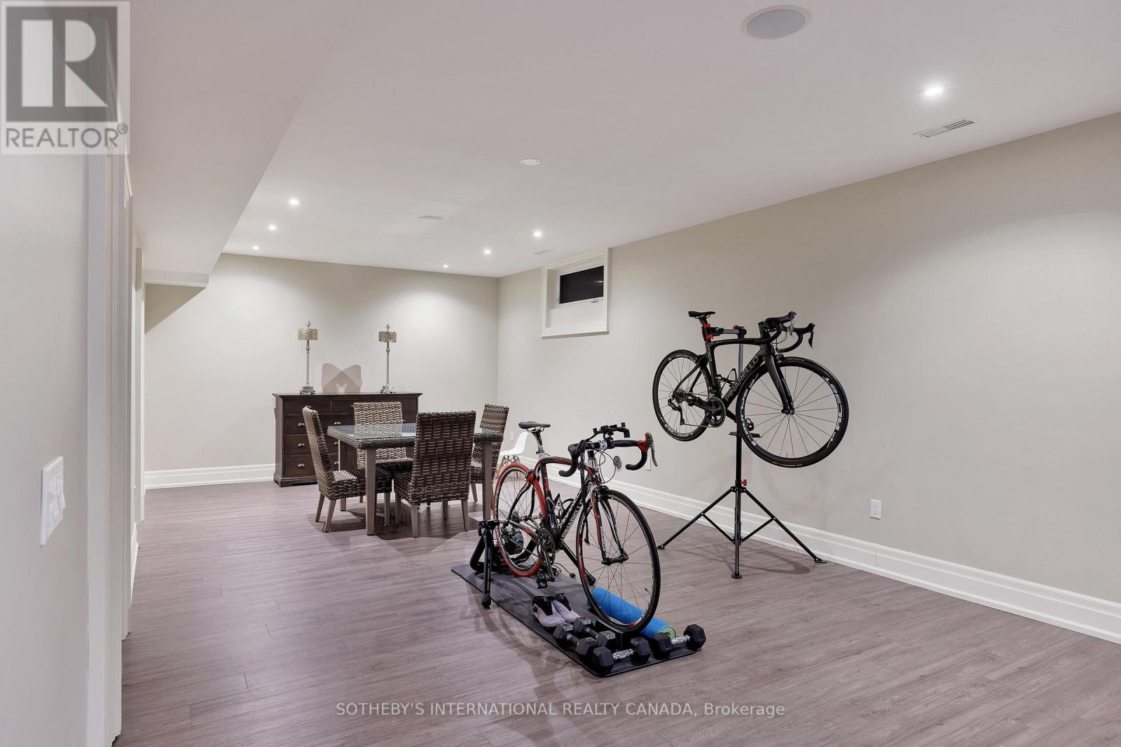 6 Weller Crescent, Vaughan, Ontario  L6A 1E4 - Photo 38 - N12872160