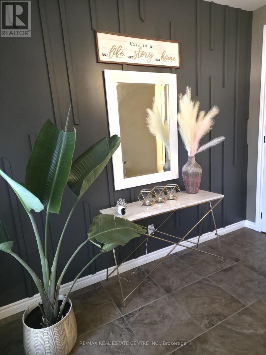 60 Cox Street, Cambridge, Ontario  N1S 0A3 - Photo 4 - X12928968