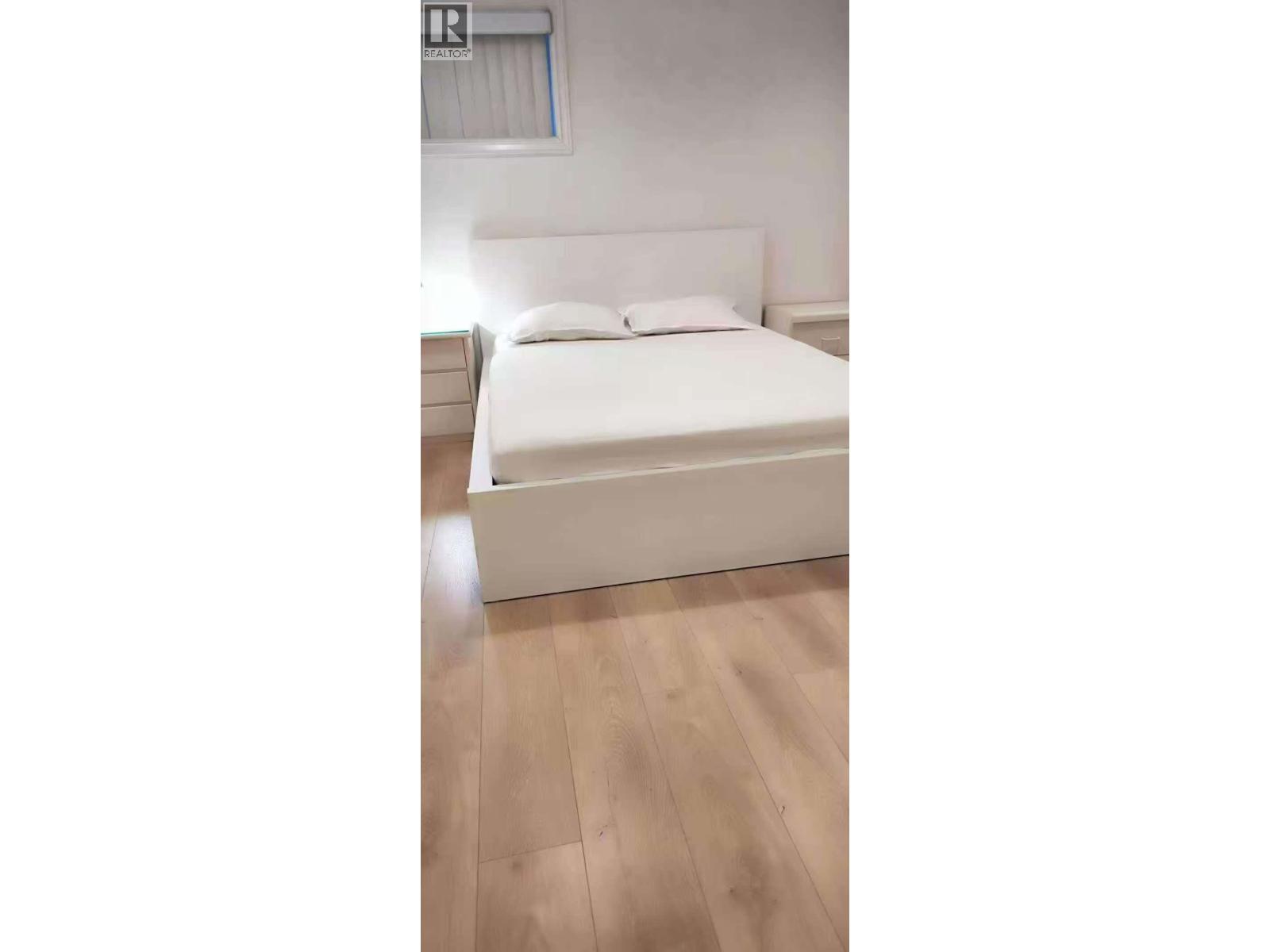 Half Basement 4325 Portland Street, Burnaby, British Columbia V5J 2N5 - Photo 8 - R3111645