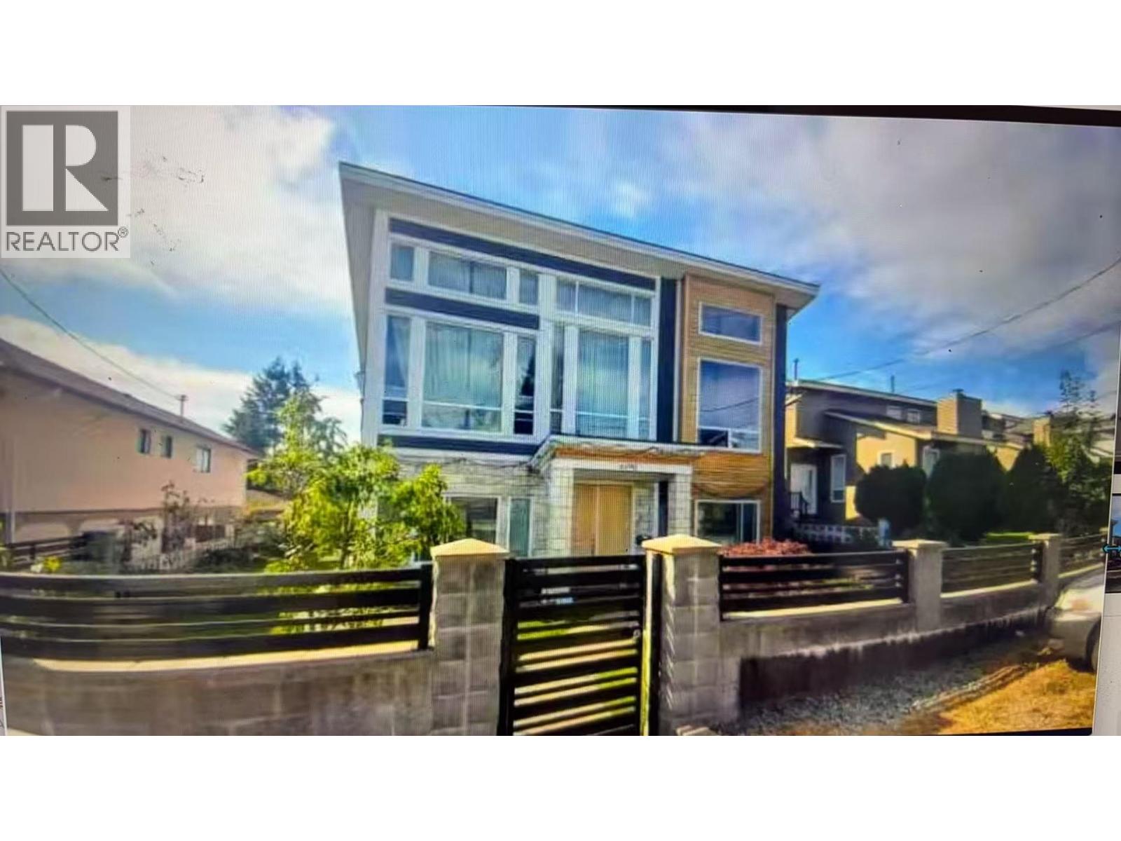 Ground Level 6190 6190 CLINTON ST., Burnaby, British Columbia