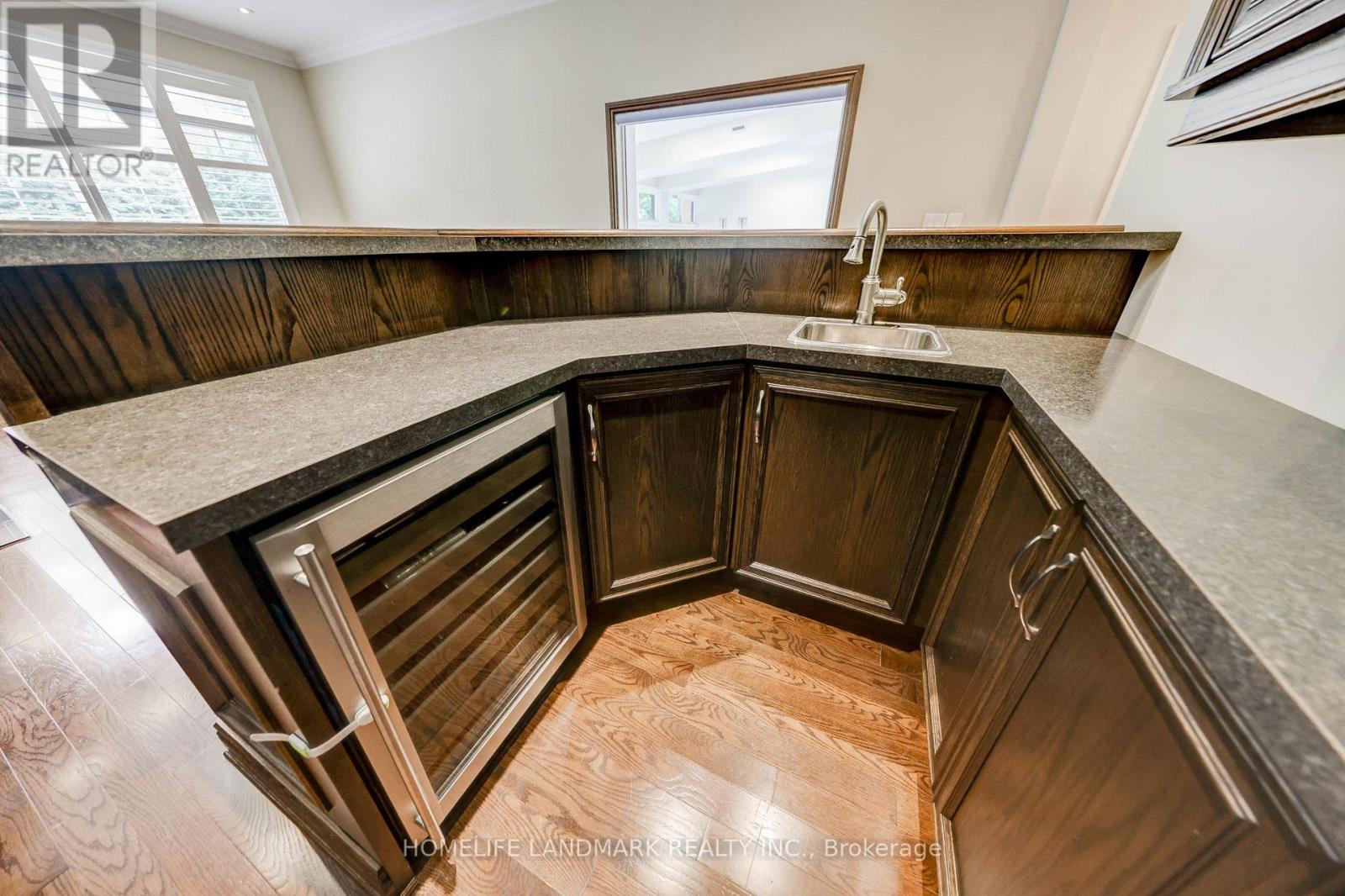 38 Misty Crescent, Toronto, Ontario  M3B 1T3 - Photo 11 - C12999278