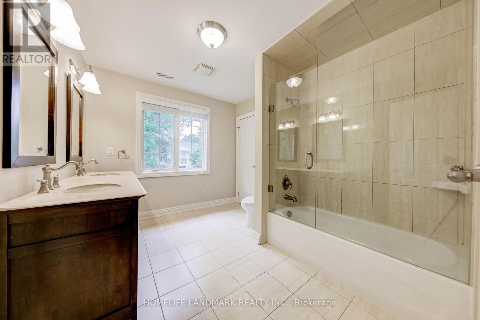 38 Misty Crescent, Toronto, Ontario  M3B 1T3 - Photo 20 - C12999278