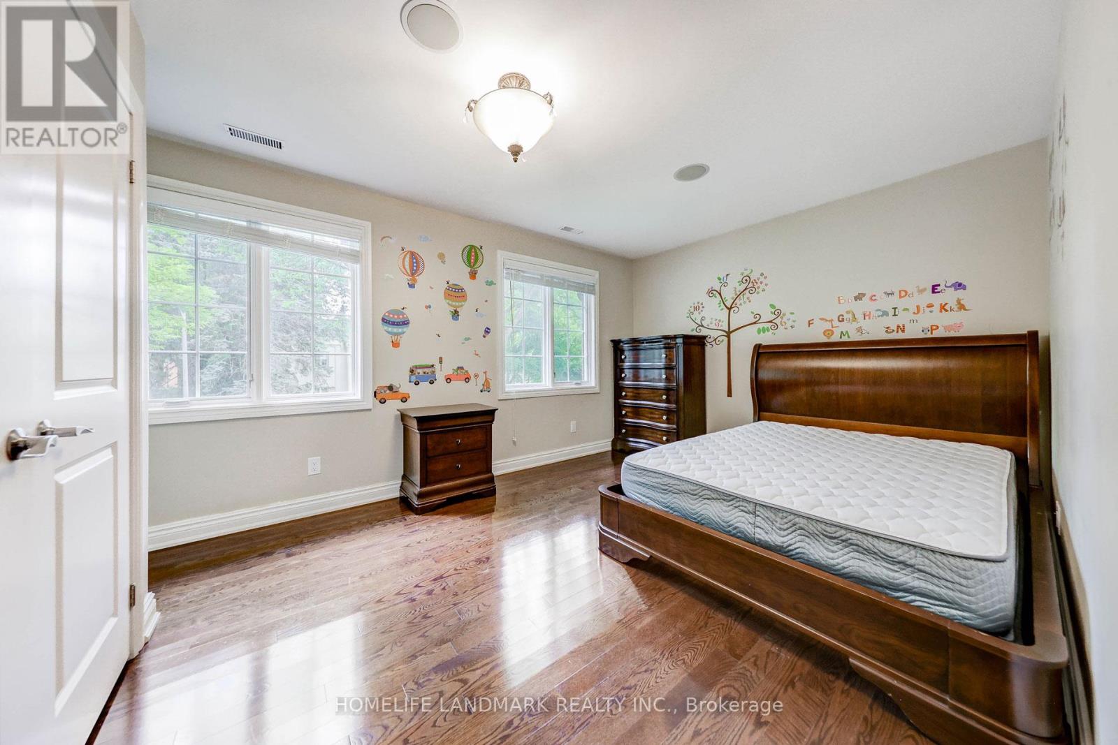 38 Misty Crescent, Toronto, Ontario  M3B 1T3 - Photo 21 - C12999278