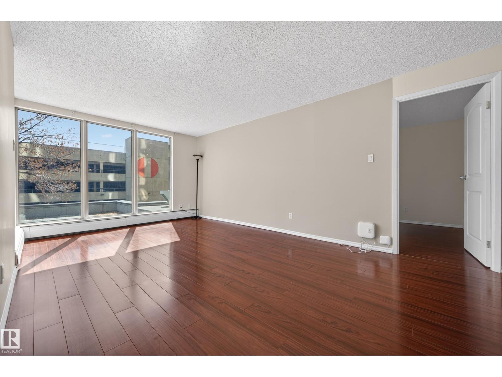 #208 10149 Saskatchewan Dr Nw, Edmonton, Alberta  T6E 6B6 - Photo 4 - E4482277