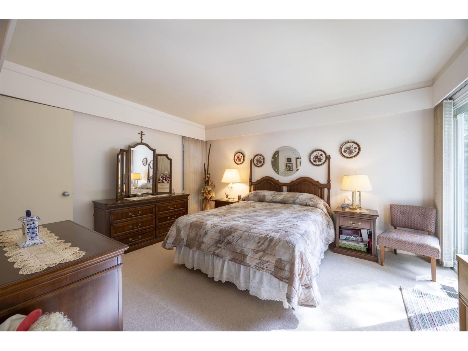 13642 28 Avenue, Surrey, British Columbia  V4P 1T3 - Photo 8 - R3110059