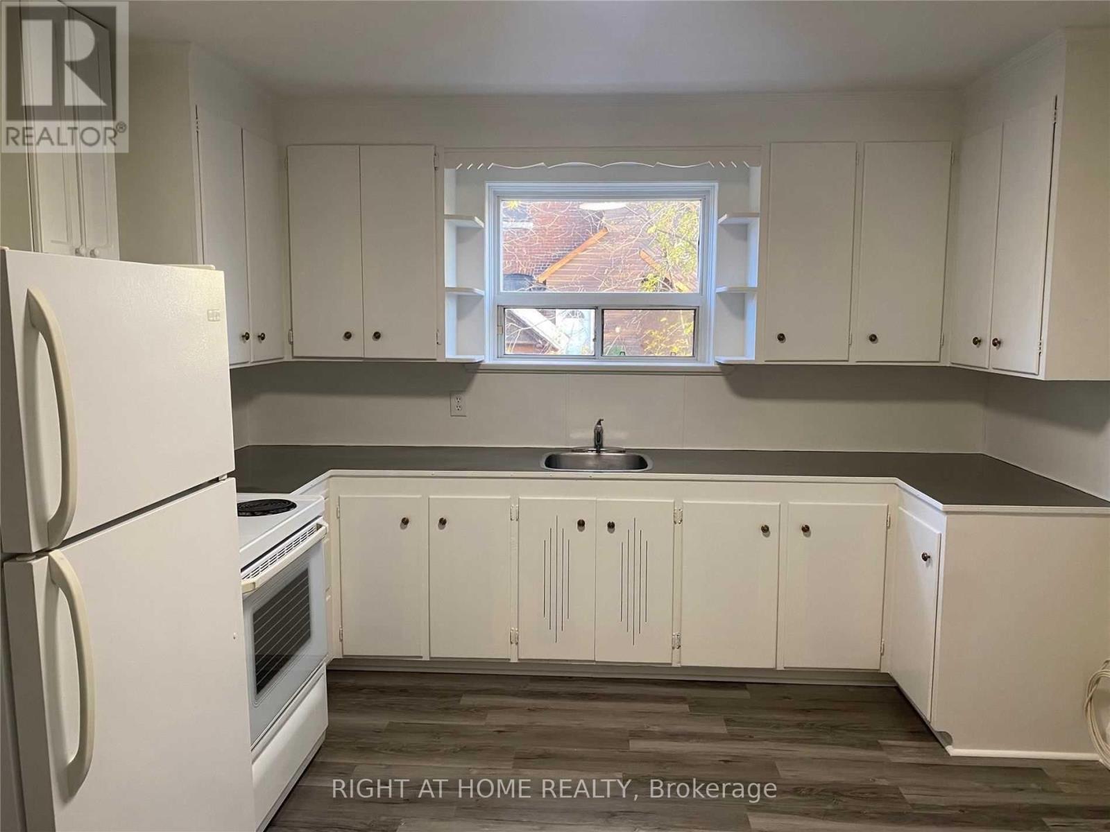 Unit 1 - 57 Superior Avenue, Toronto, Ontario  M8V 2M7 - Photo 2 - W12999270