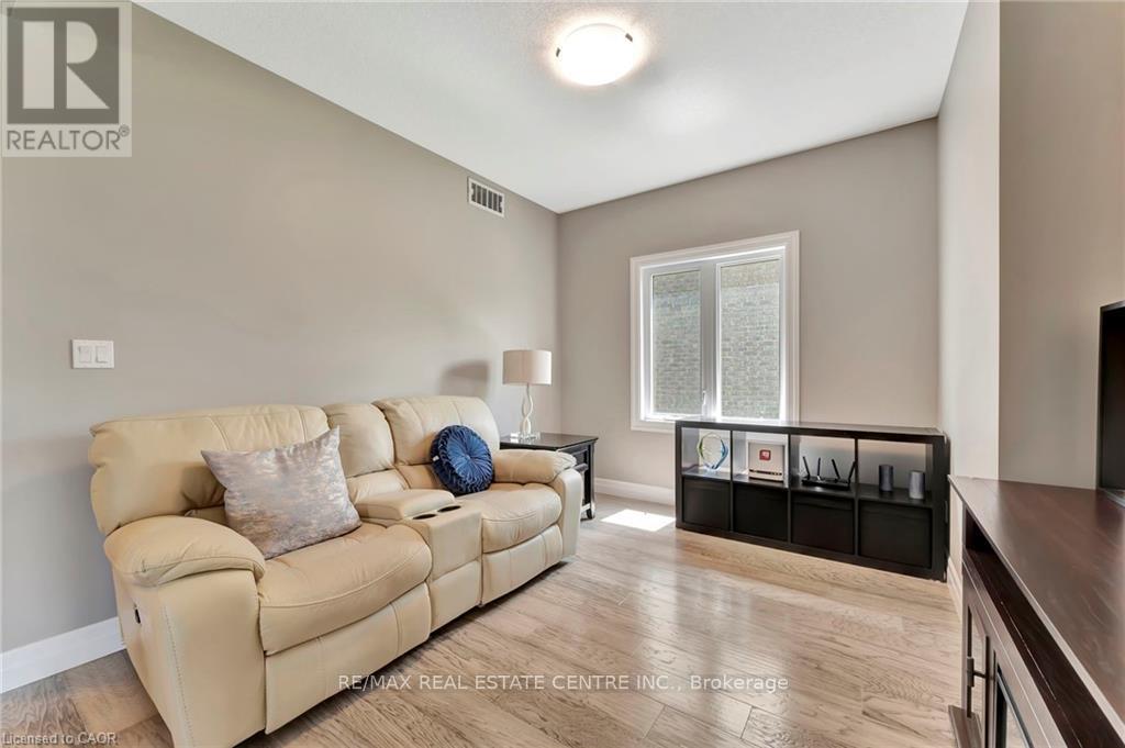 6 - 32 Faith Street, Cambridge, Ontario  N1T 0E8 - Photo 13 - X12999268