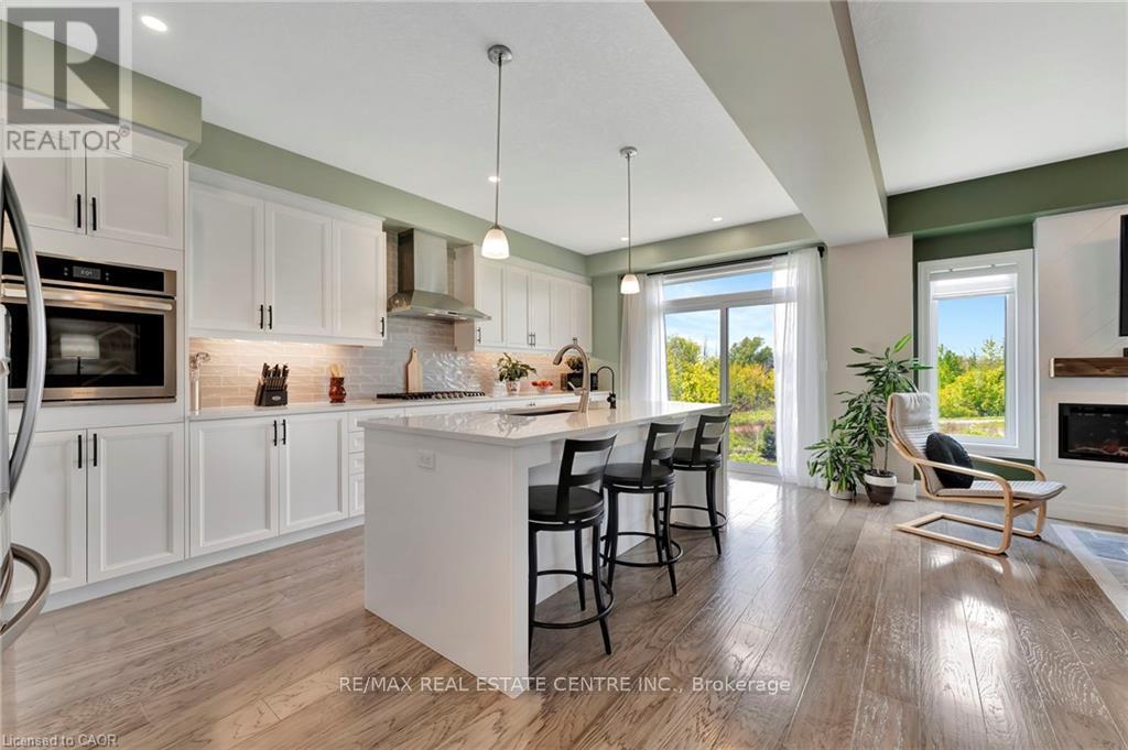 6 - 32 Faith Street, Cambridge, Ontario  N1T 0E8 - Photo 4 - X12999268