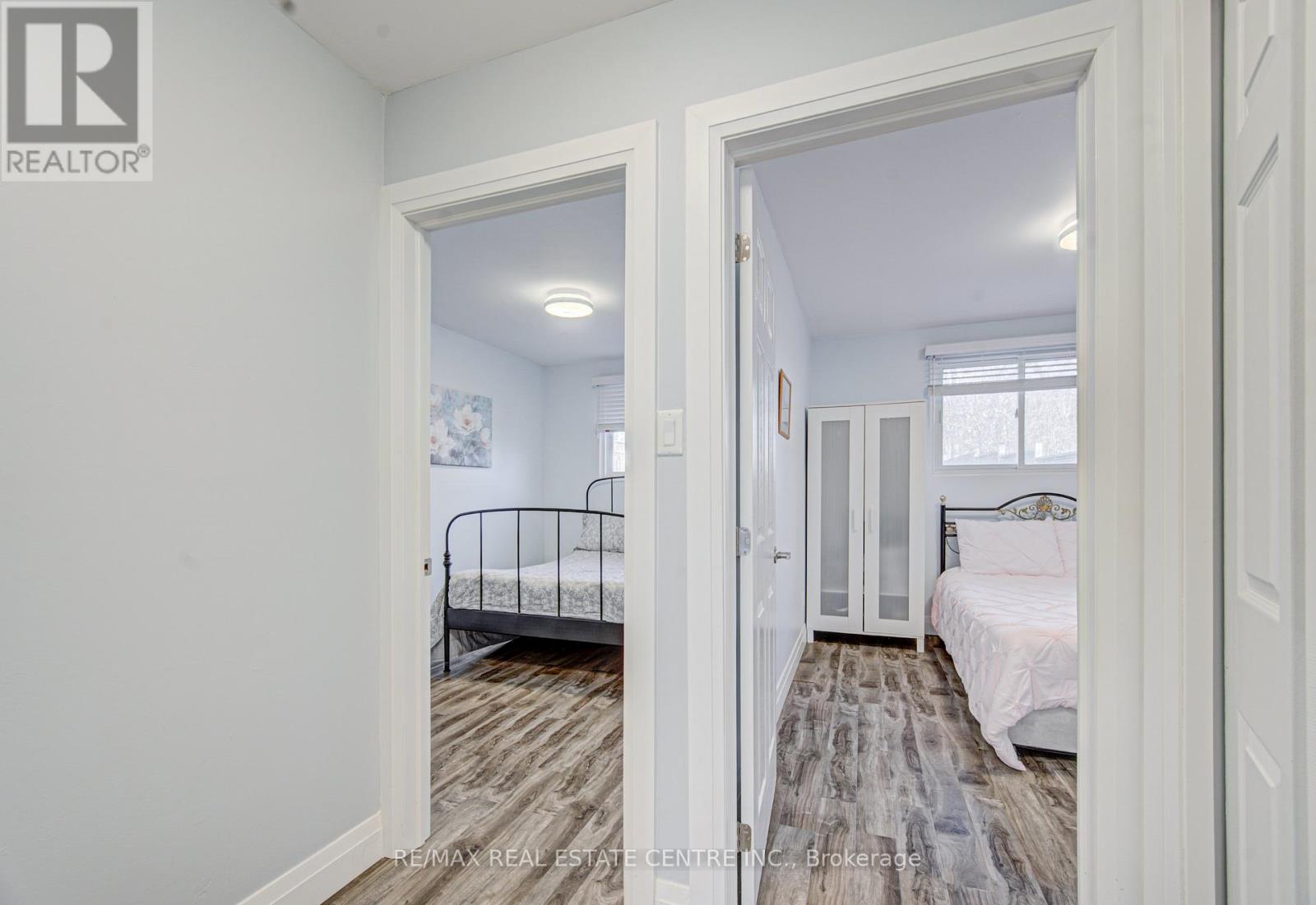 141 Mooregate Crescent, Kitchener, Ontario  N2M 2E9 - Photo 21 - X12999284