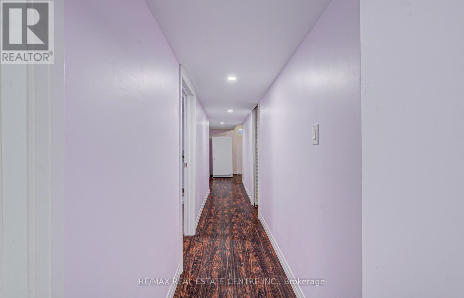 141 Mooregate Crescent, Kitchener, Ontario  N2M 2E9 - Photo 29 - X12999284