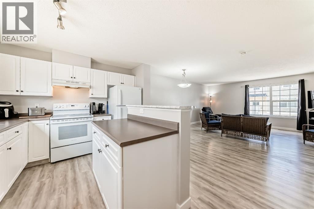 252 Prestwick Acres Lane SE, Calgary, Alberta  T2Z 3Y2 - Photo 3 - A2299157