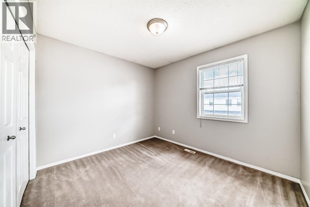 252 Prestwick Acres Lane SE, Calgary, Alberta  T2Z 3Y2 - Photo 14 - A2299157