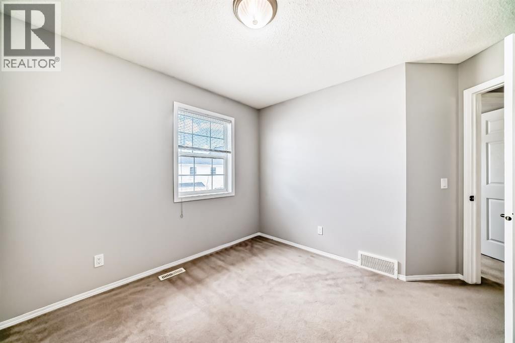 252 Prestwick Acres Lane SE, Calgary, Alberta  T2Z 3Y2 - Photo 15 - A2299157