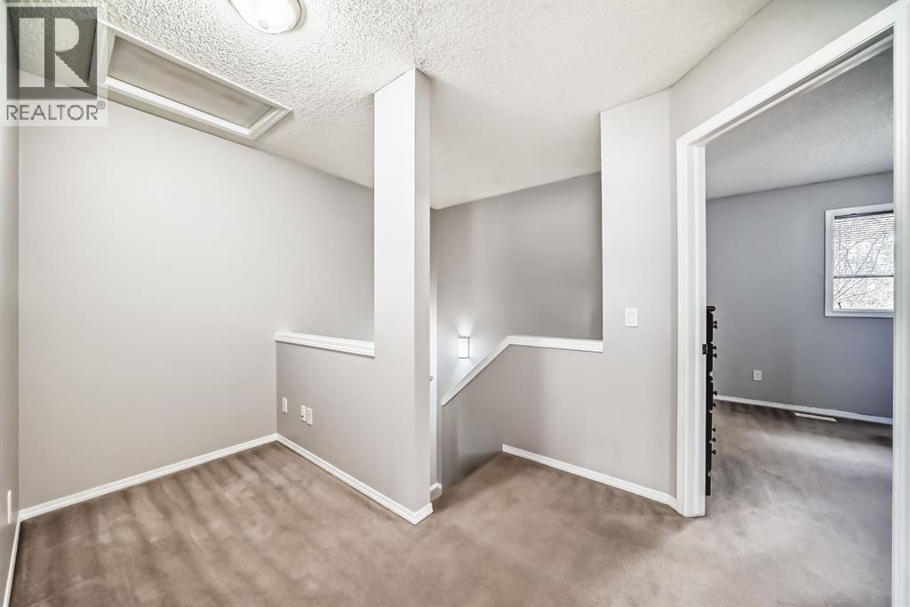 252 Prestwick Acres Lane SE, Calgary, Alberta  T2Z 3Y2 - Photo 19 - A2299157