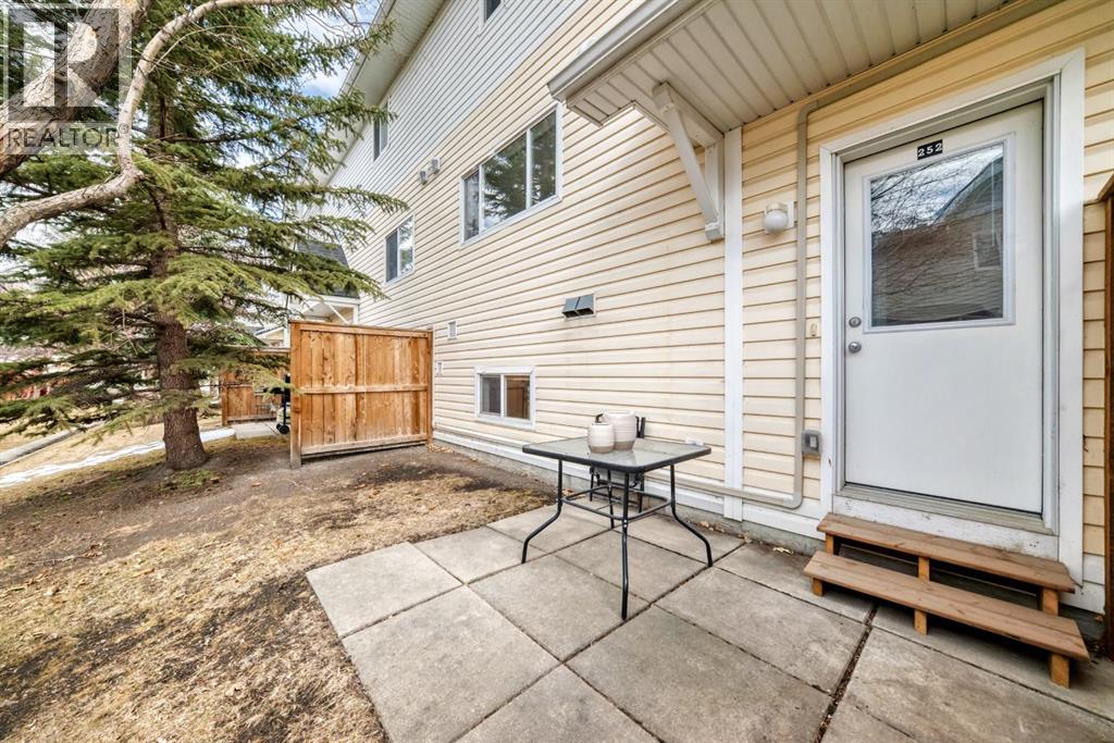 252 Prestwick Acres Lane SE, Calgary, Alberta  T2Z 3Y2 - Photo 21 - A2299157