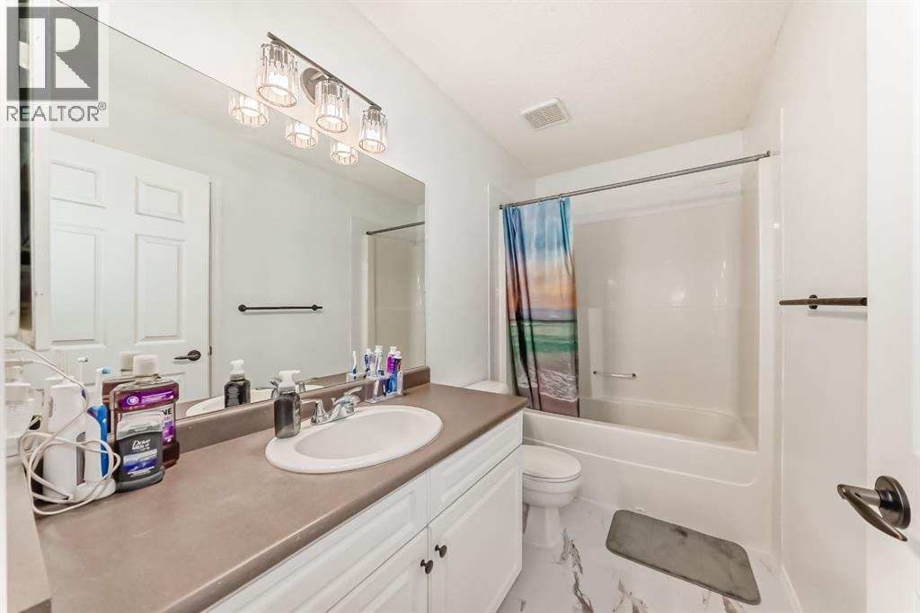 252 Prestwick Acres Lane SE, Calgary, Alberta  T2Z 3Y2 - Photo 18 - A2299157