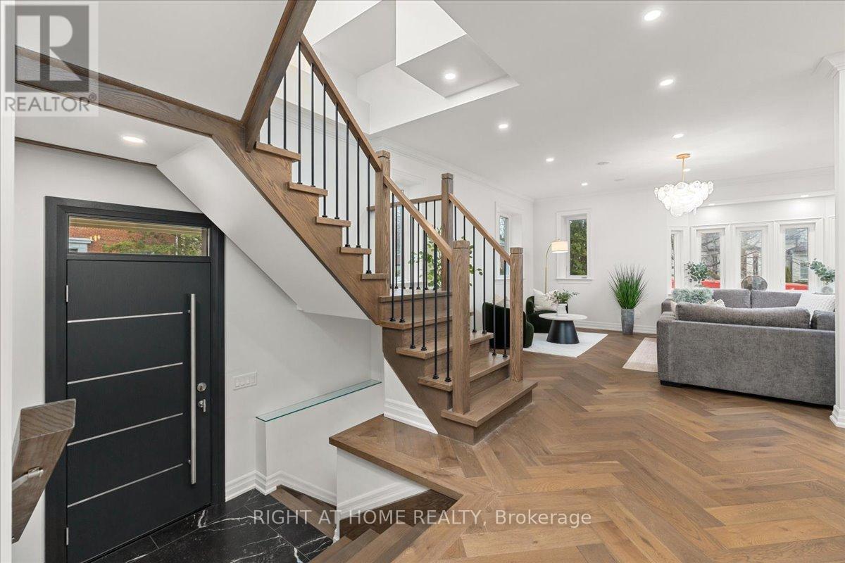 497 Broadway Avenue, Toronto, Ontario M4G 2R7 - Photo 12 - C12994122