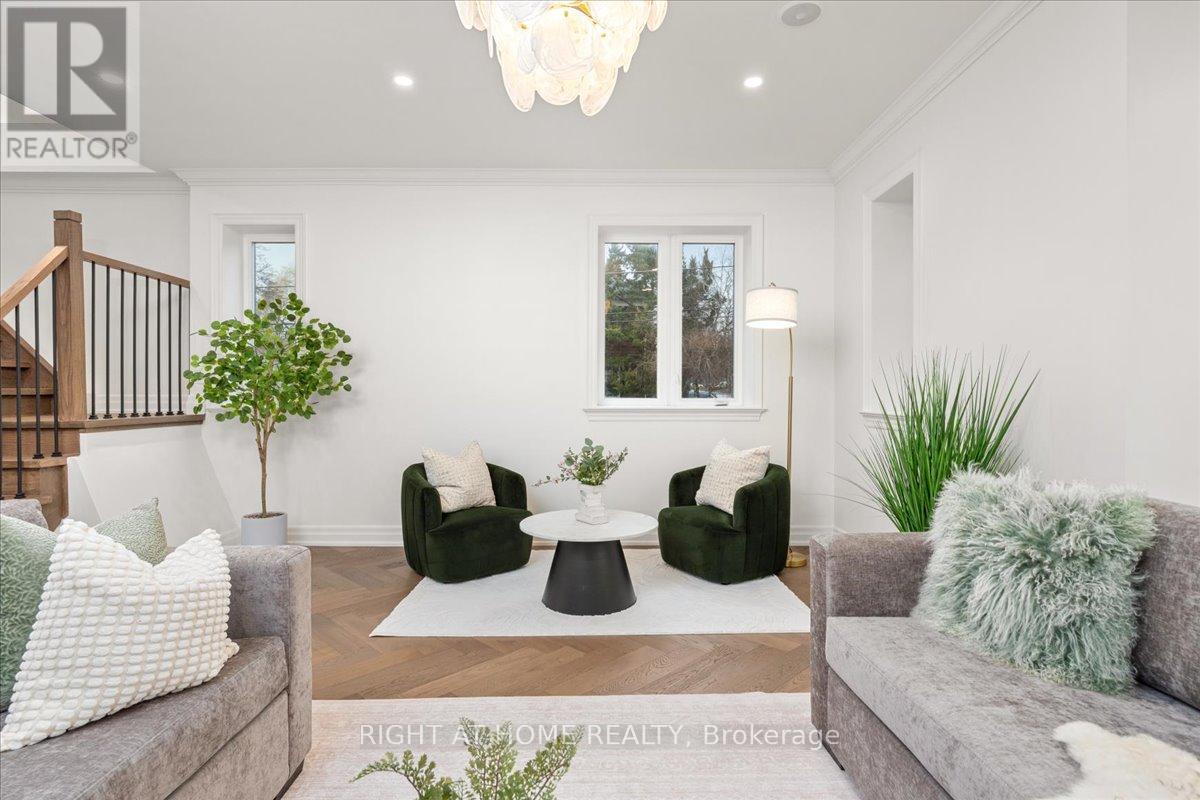 497 Broadway Avenue, Toronto, Ontario M4G 2R7 - Photo 7 - C12994122