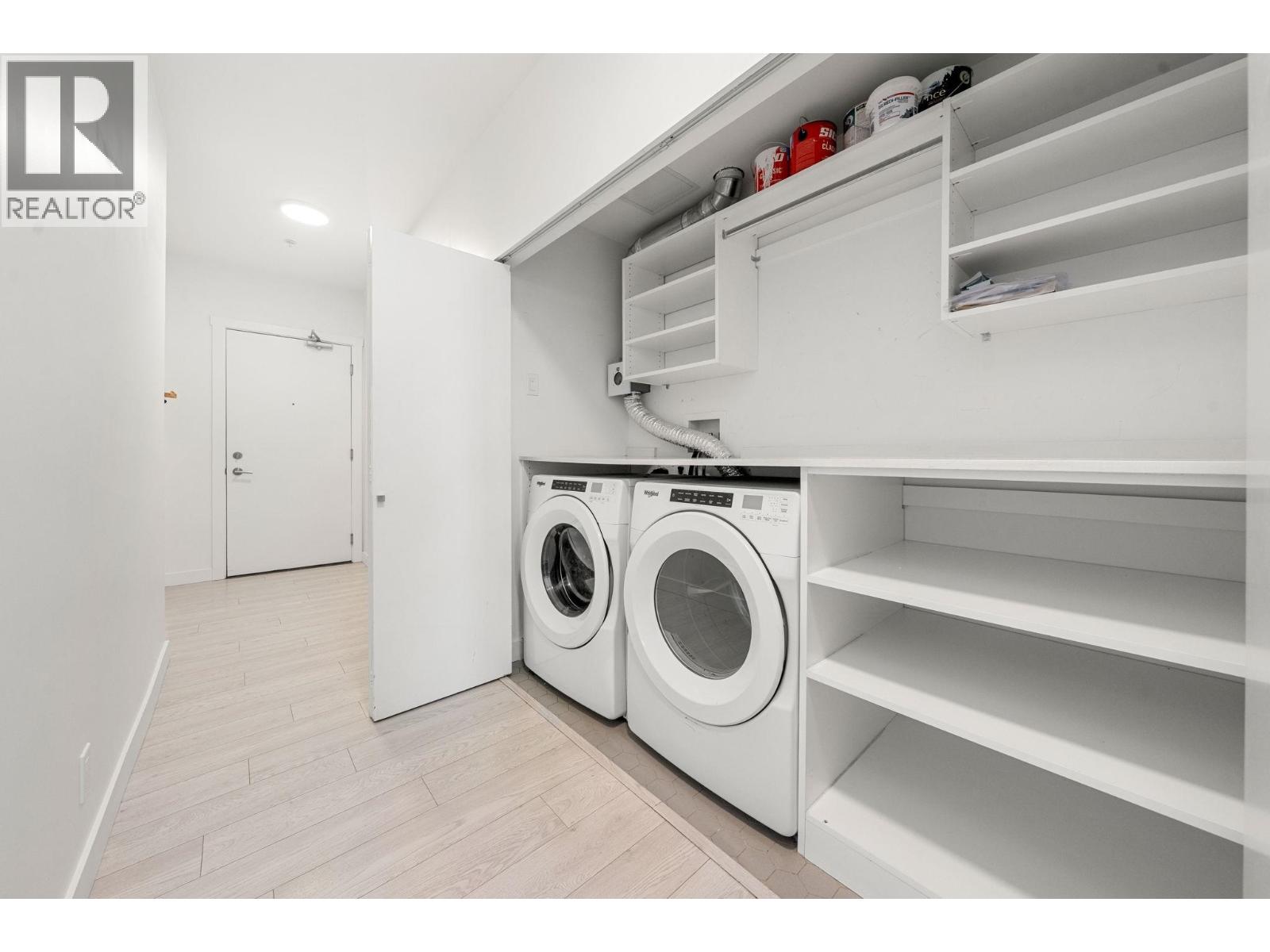 208 711 W 14th Street, North Vancouver, British Columbia  V7M 3E8 - Photo 25 - R3102253