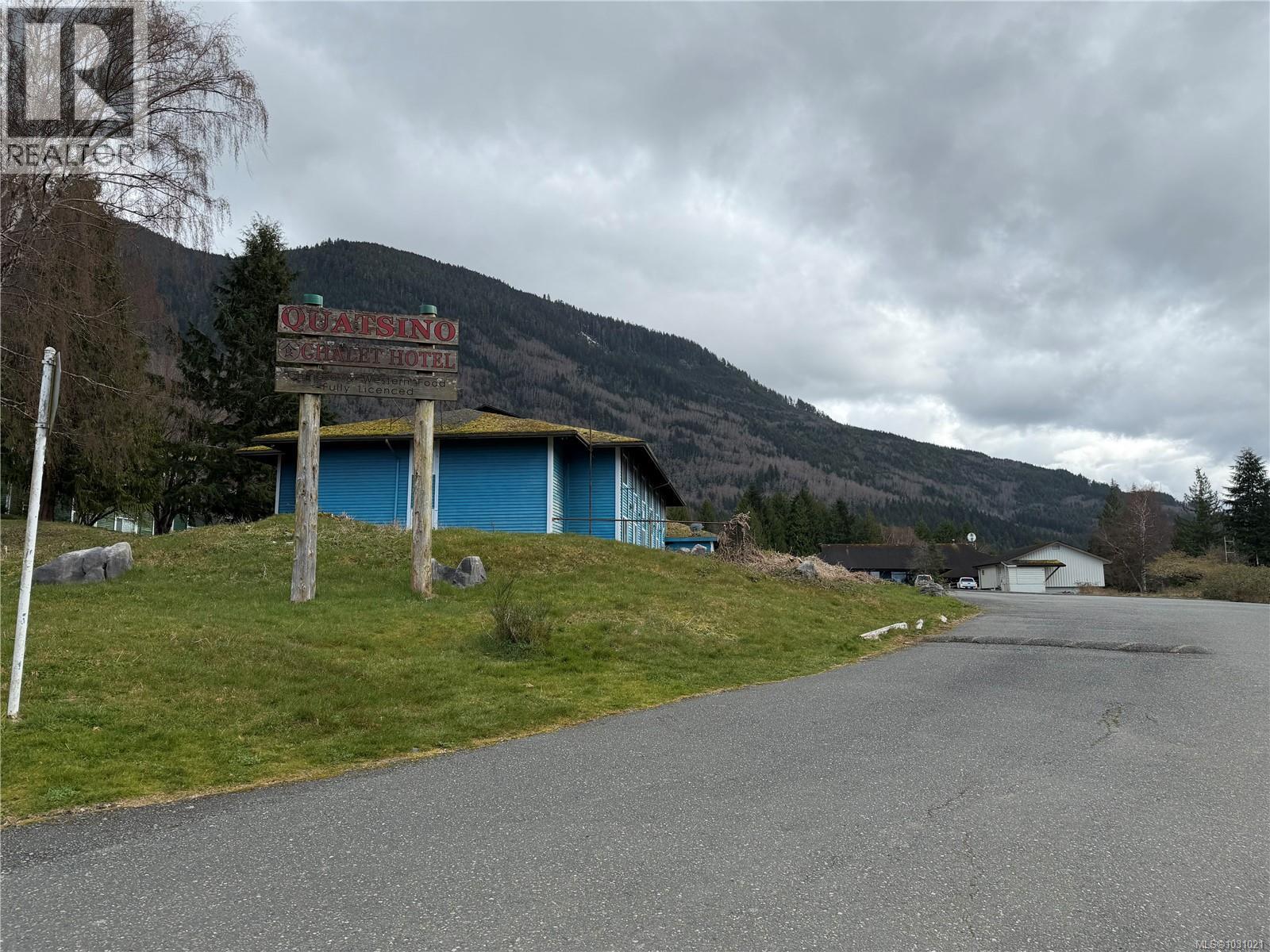 1111 Nigei St, Port Alice, British Columbia  V0N 2N0 - Photo 2 - 1031021