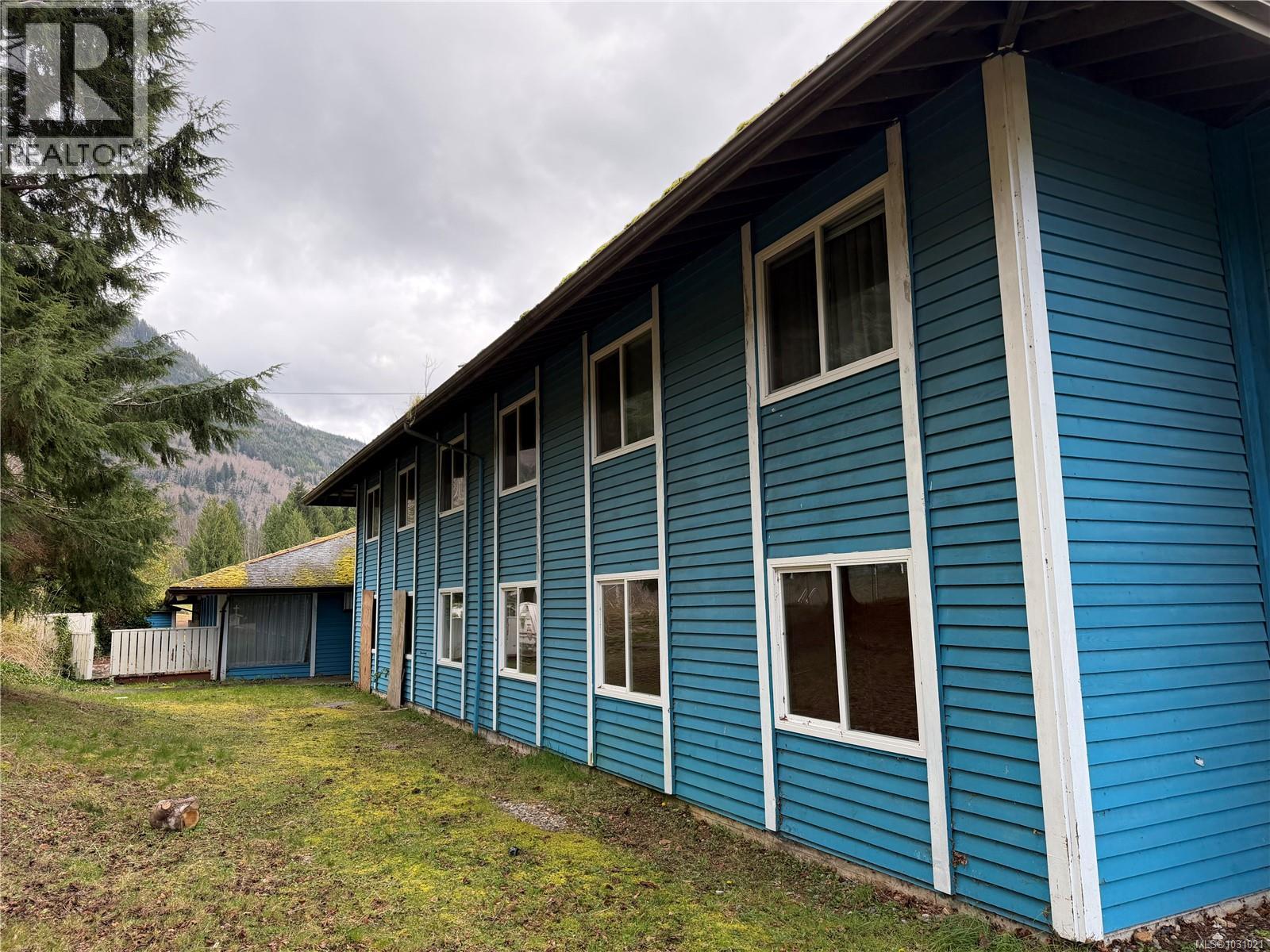 1111 Nigei St, Port Alice, British Columbia  V0N 2N0 - Photo 7 - 1031021