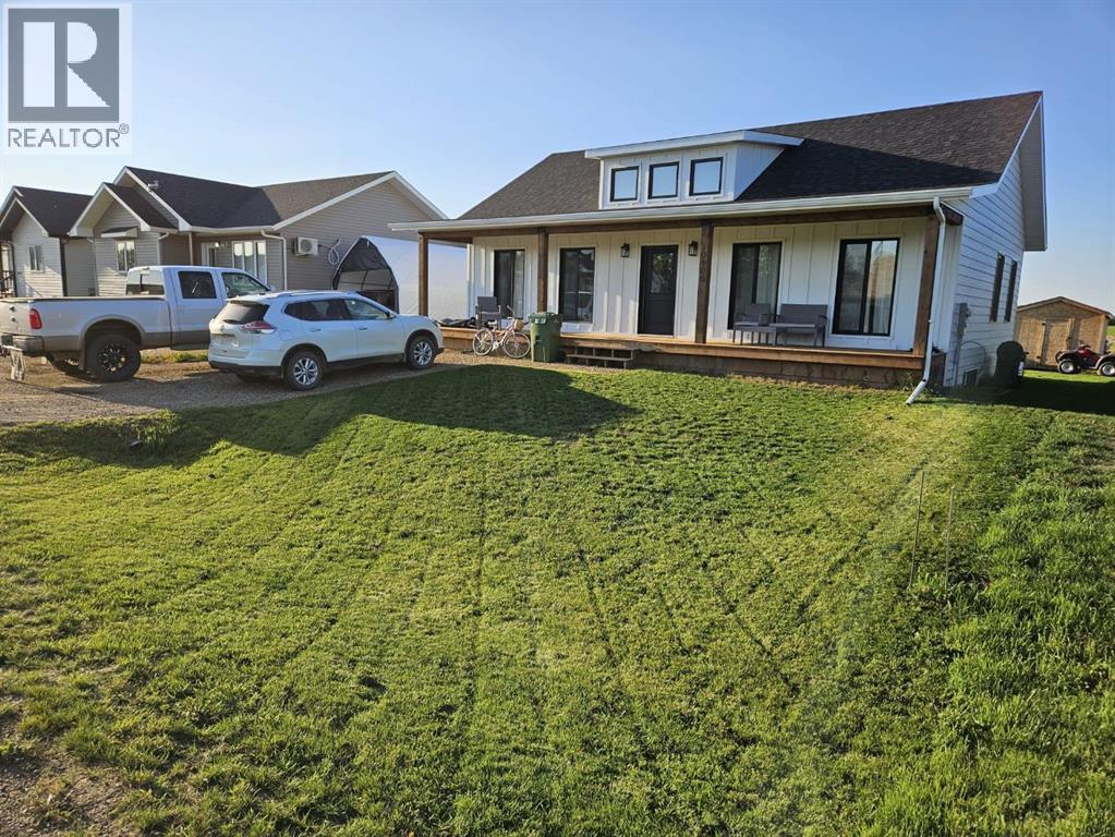 10406 105 Ave, la crete, Alberta