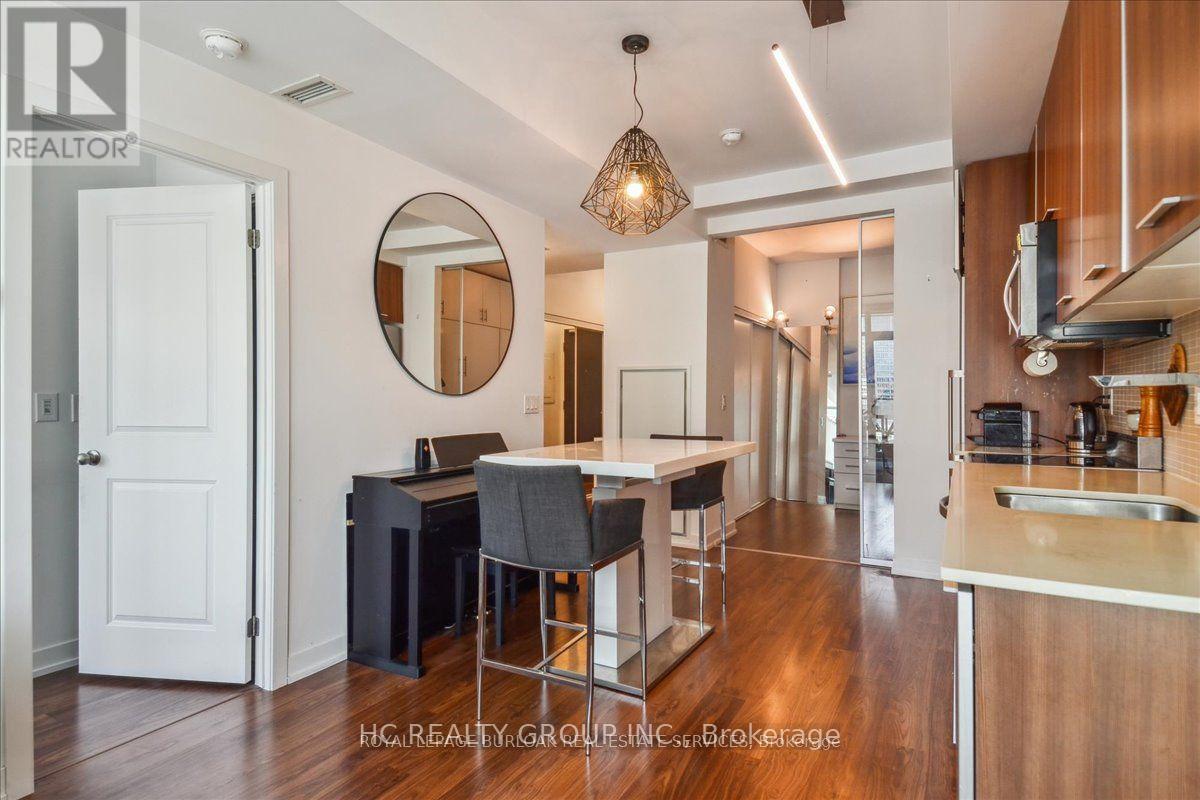 1011 - 105 George Street, Toronto, Ontario  M5A 0L4 - Photo 16 - C12999304