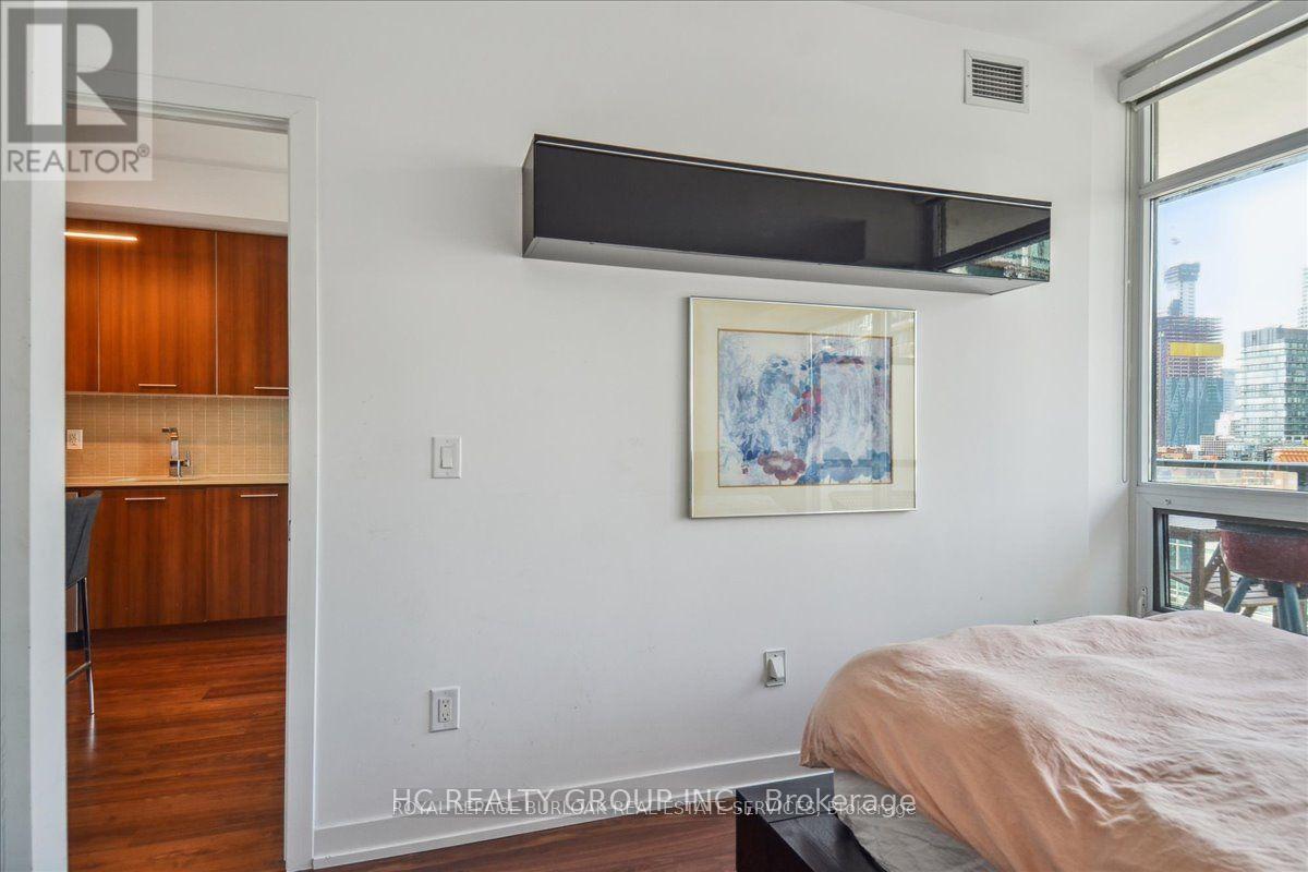 1011 - 105 George Street, Toronto, Ontario  M5A 0L4 - Photo 23 - C12999304