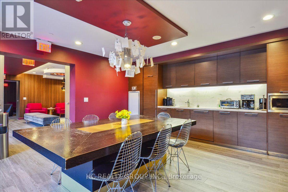 1011 - 105 George Street, Toronto, Ontario  M5A 0L4 - Photo 34 - C12999304