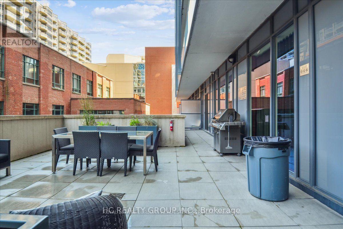 1011 - 105 George Street, Toronto, Ontario  M5A 0L4 - Photo 35 - C12999304