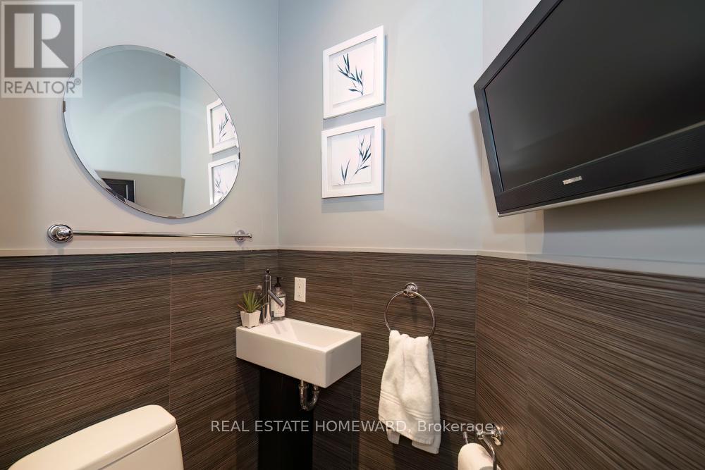 136 Spruce Street, Toronto, Ontario  M5A 2J5 - Photo 13 - C12999310