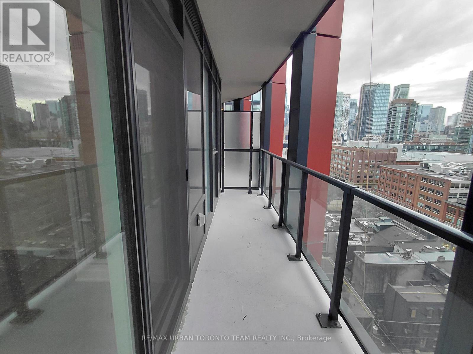 1615 - 180 Front Street E, Toronto, Ontario  M5A 0A9 - Photo 14 - C12846666