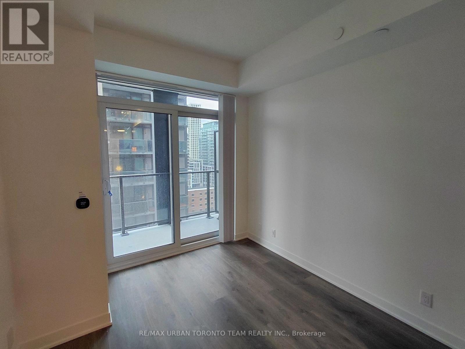 1615 - 180 Front Street E, Toronto, Ontario  M5A 0A9 - Photo 7 - C12846666