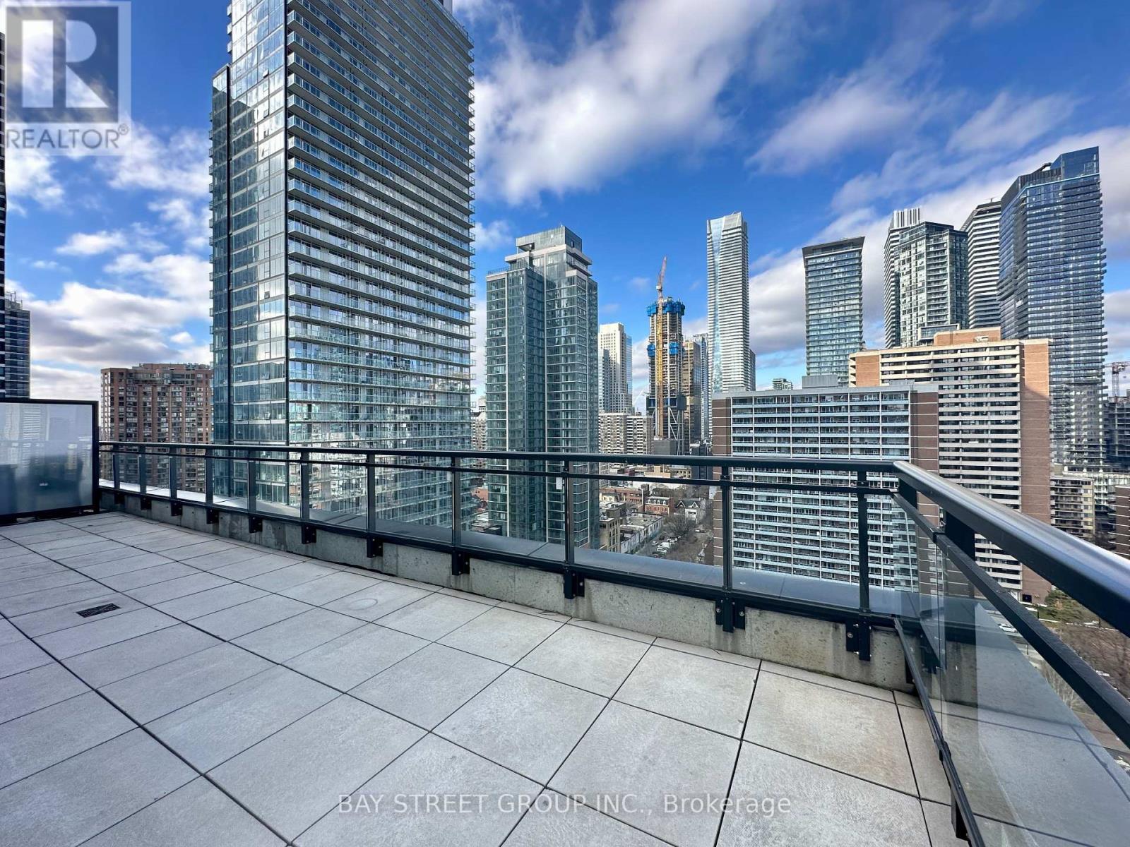 1703 - 17 Dundonald Street, Toronto, Ontario  M4Y 0E4 - Photo 16 - C12906106