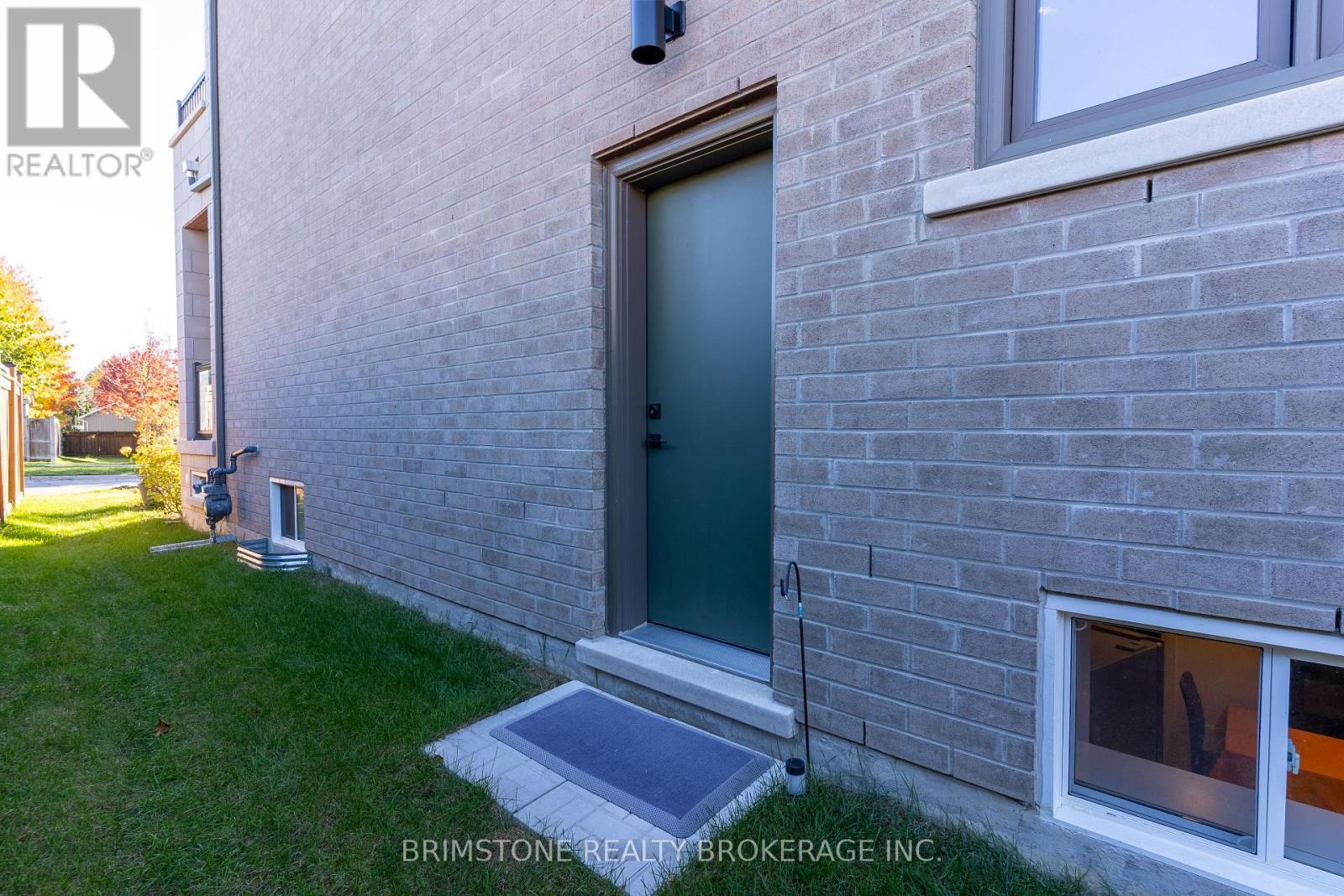 119 Gray Avenue, New Tecumseth, Ontario  L9R 1P6 - Photo 38 - N12980424