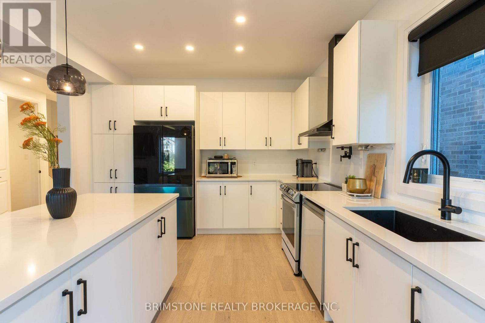 119 Gray Avenue, New Tecumseth, Ontario  L9R 1P6 - Photo 9 - N12980424