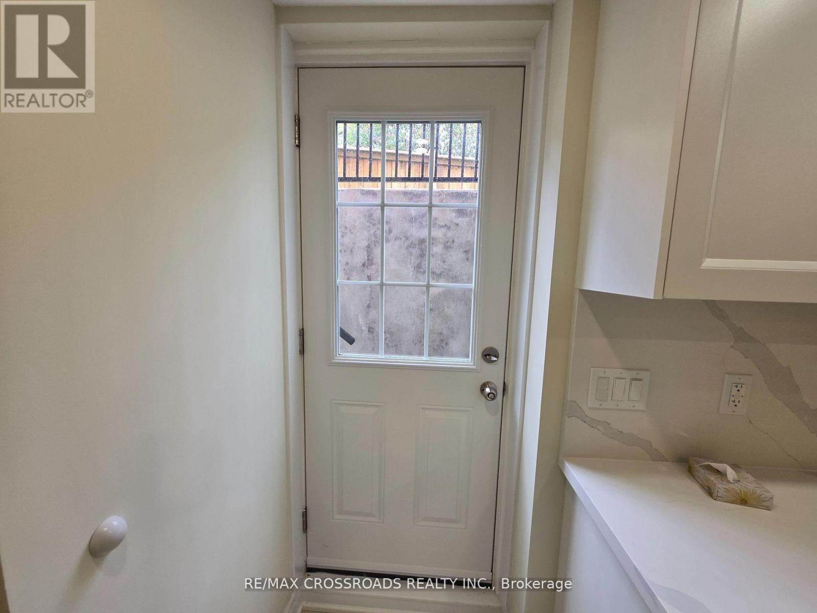 Basement Apartment - 66 Morrison Crescent, Markham, Ontario  L3R 9K7 - Photo 12 - N12998460