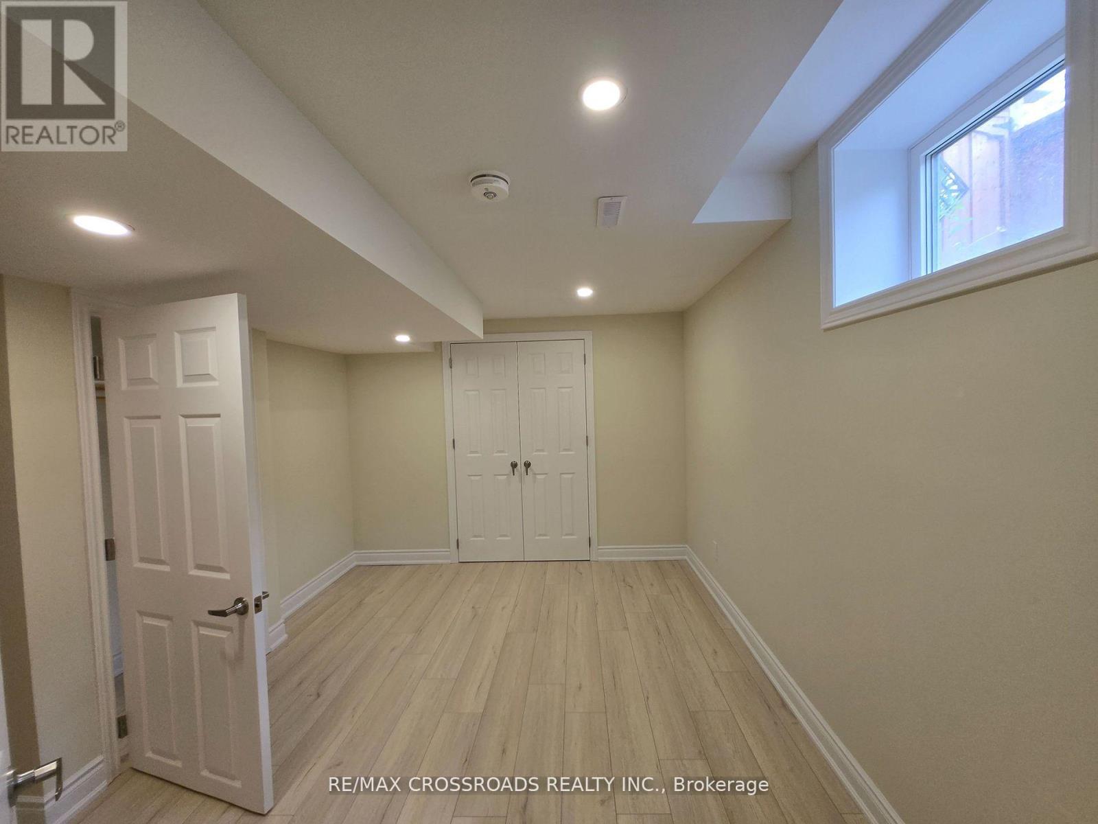 Basement Apartment - 66 Morrison Crescent, Markham, Ontario  L3R 9K7 - Photo 6 - N12998460