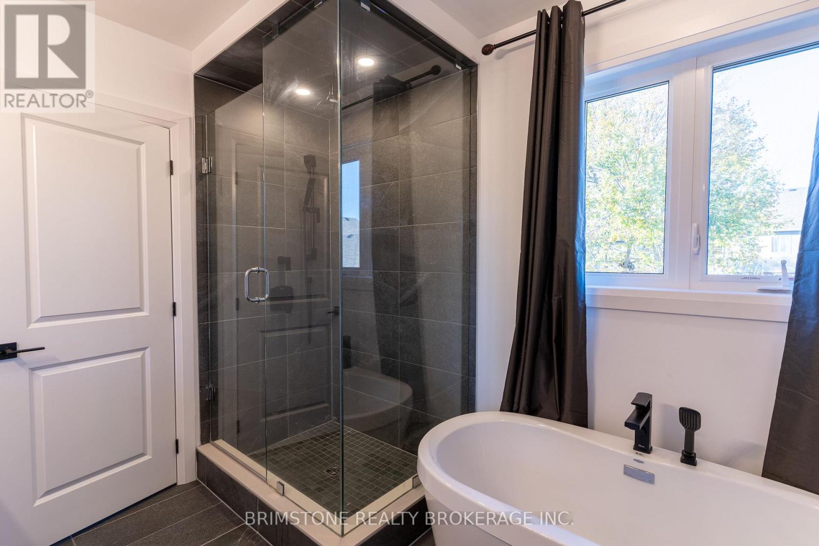 119 Gray Avenue, New Tecumseth, Ontario  L9R 1P6 - Photo 28 - N12980424