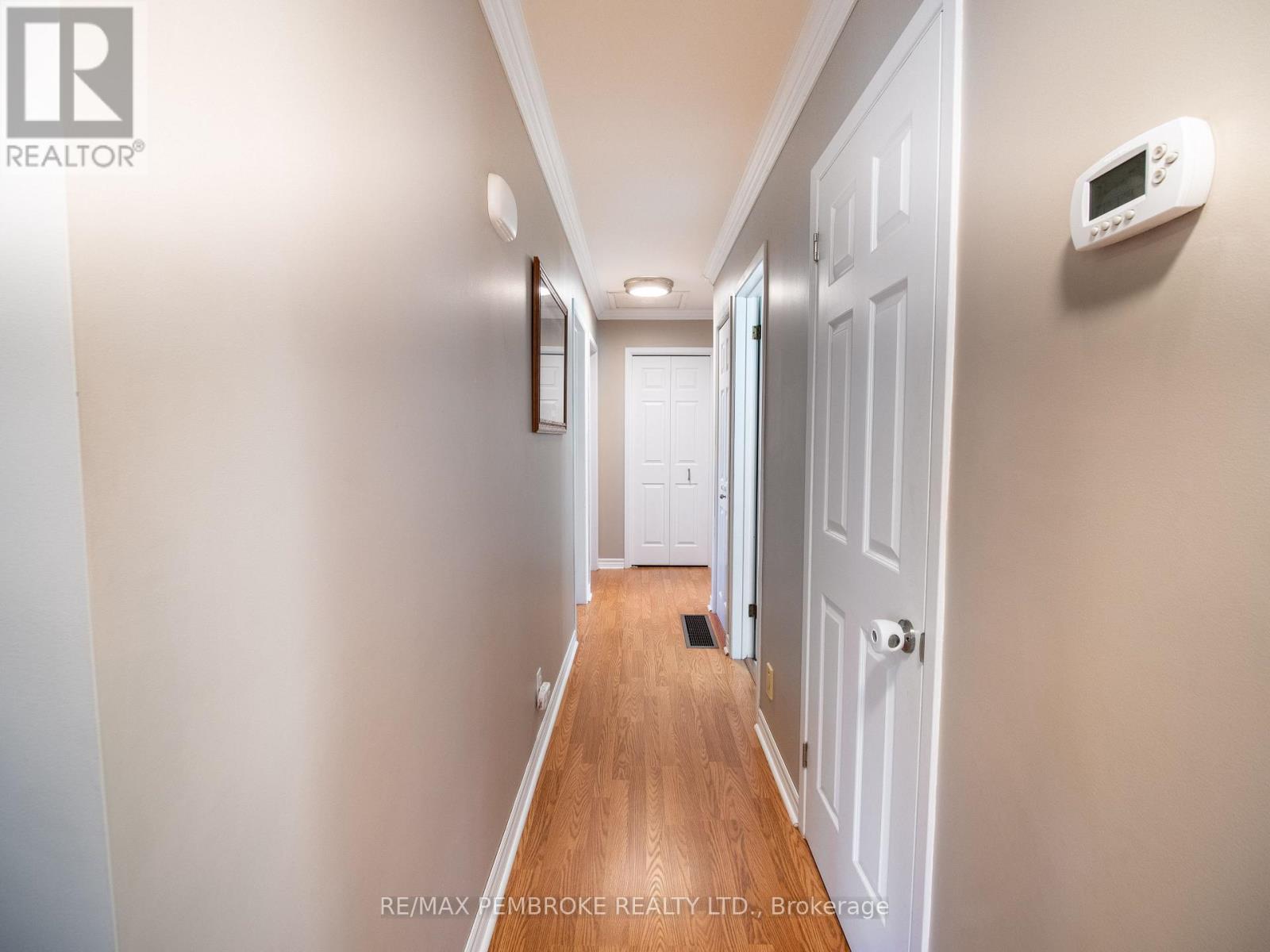 2313 B Line Road, Laurentian Valley, Ontario  K8A 6W8 - Photo 11 - X12994036