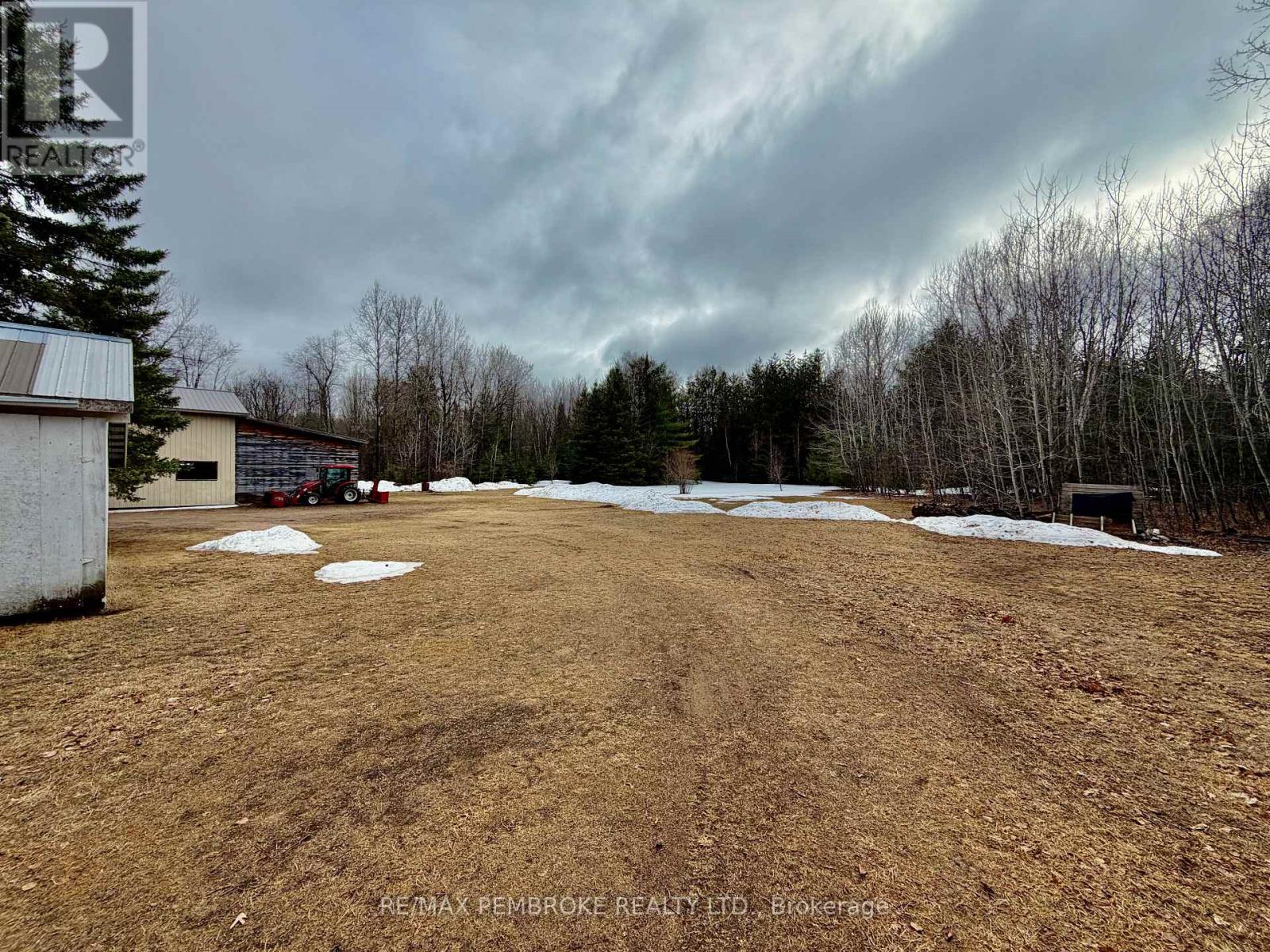 2313 B Line Road, Laurentian Valley, Ontario  K8A 6W8 - Photo 41 - X12994036