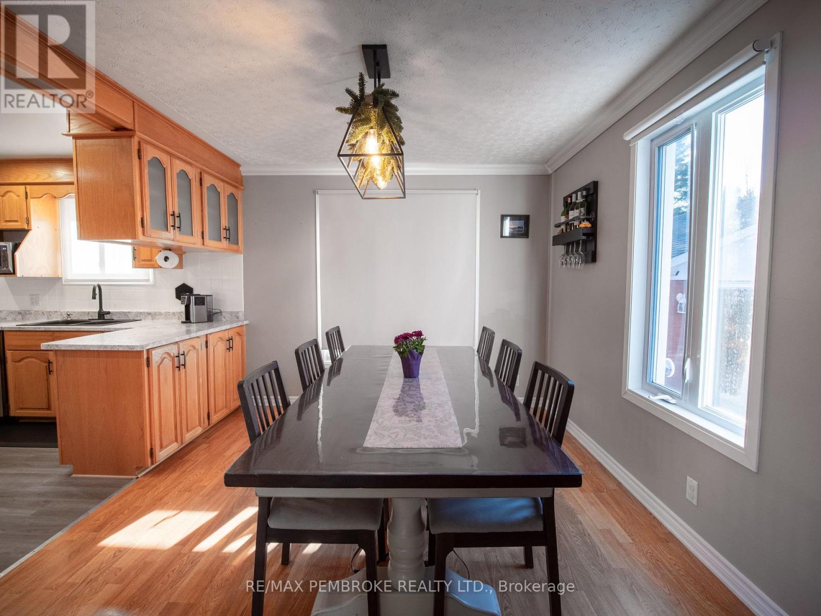 2313 B Line Road, Laurentian Valley, Ontario  K8A 6W8 - Photo 9 - X12994036