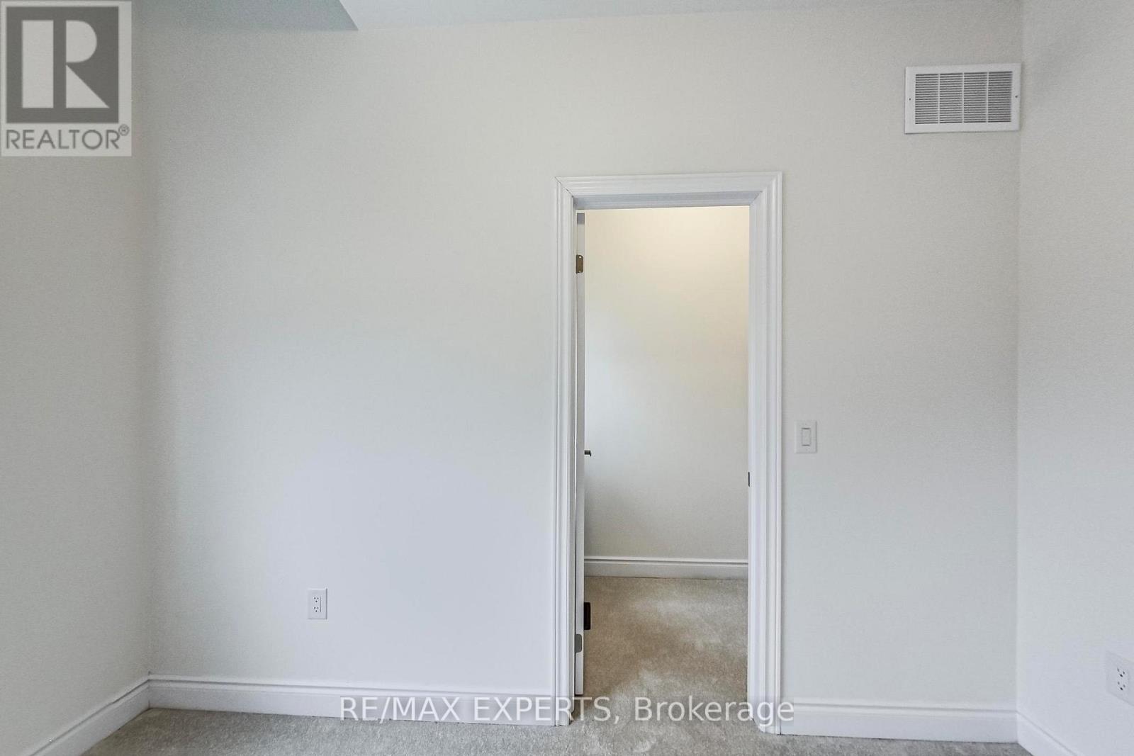 62 Season Crescent, Wasaga Beach, Ontario  L9Z 0M5 - Photo 32 - S12999292