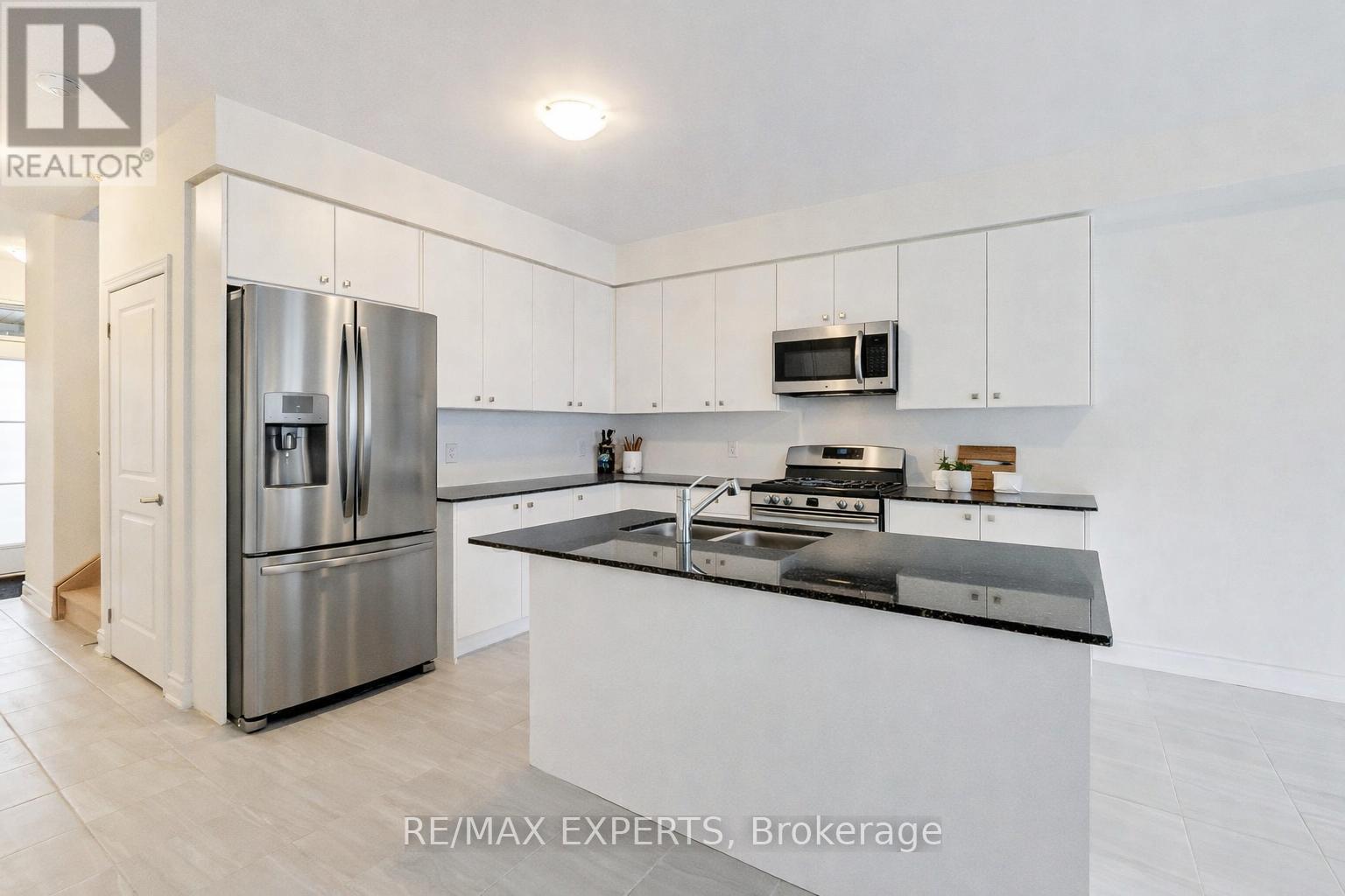 62 Season Crescent, Wasaga Beach, Ontario  L9Z 0M5 - Photo 8 - S12999292