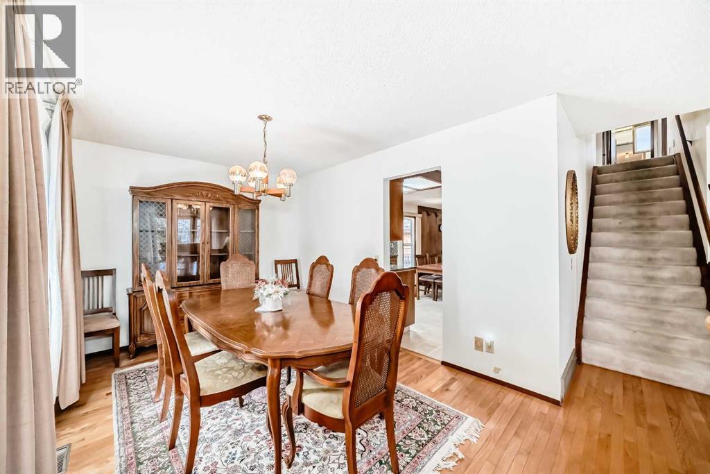 183 Dalcastle Way NW, Calgary, Alberta  T3A 2N5 - Photo 11 - A2301199