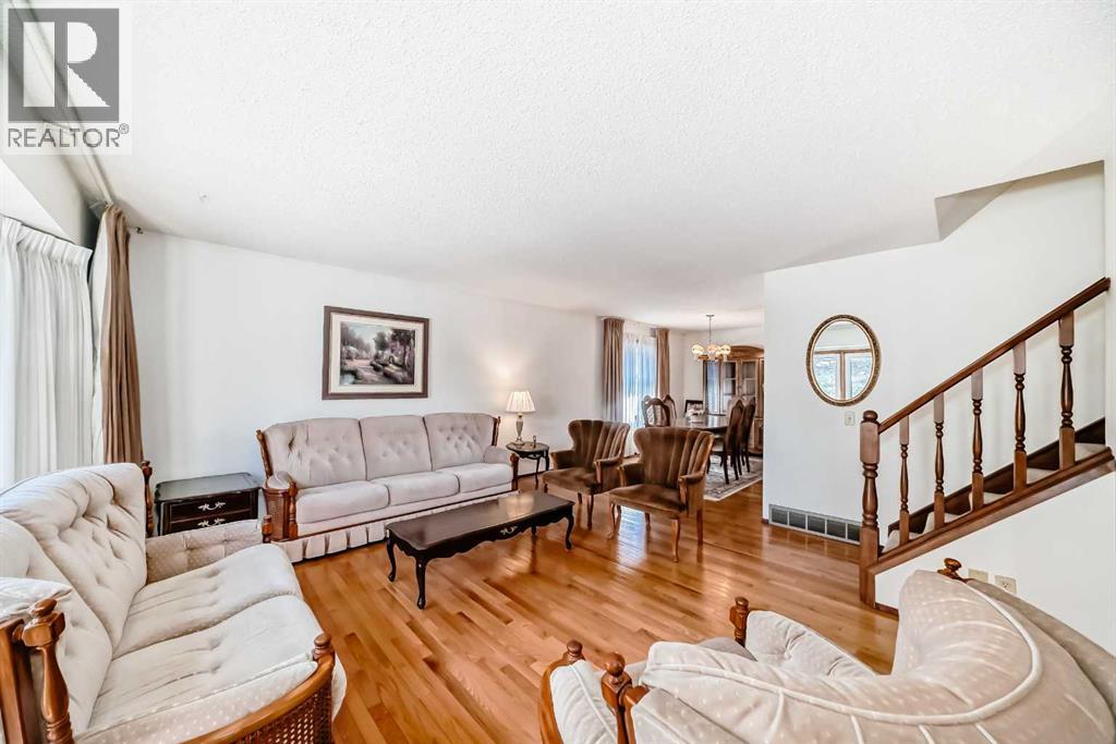 183 Dalcastle Way NW, Calgary, Alberta  T3A 2N5 - Photo 14 - A2301199